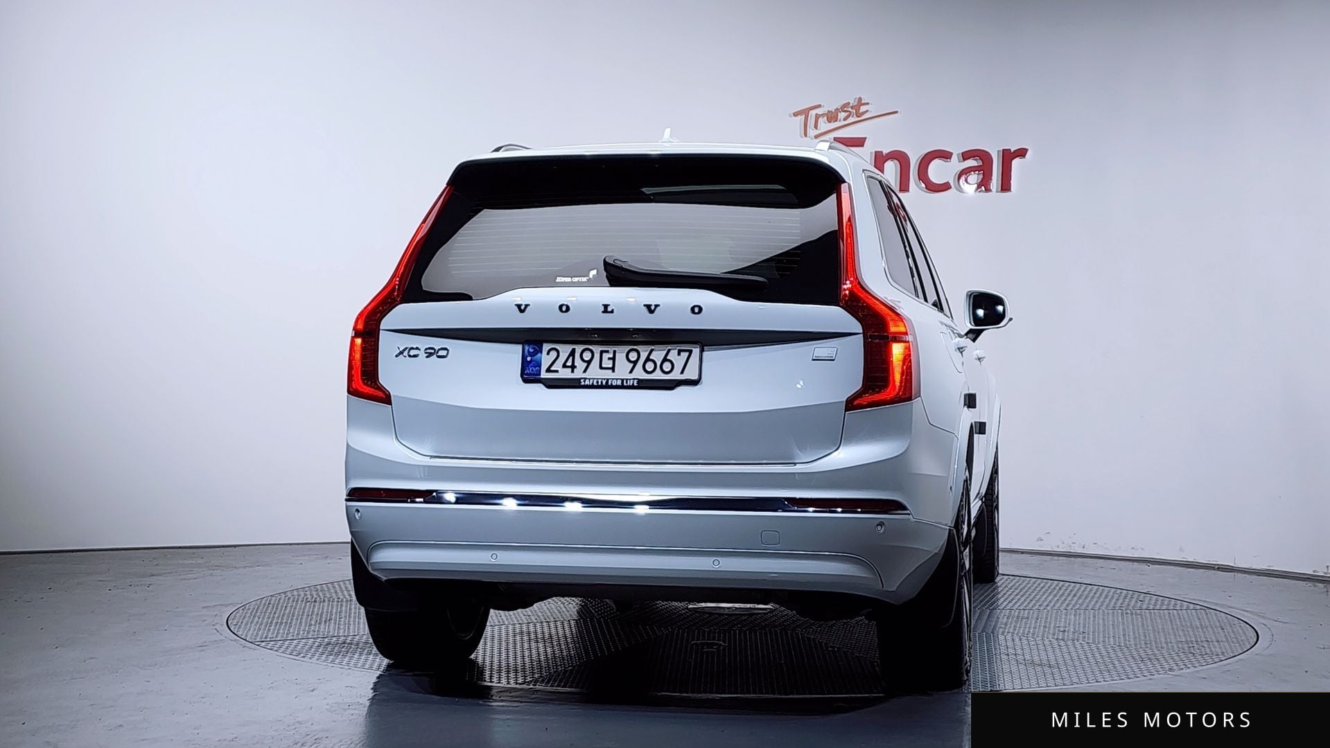 Volvo XC90 2024 — миниатюра 4