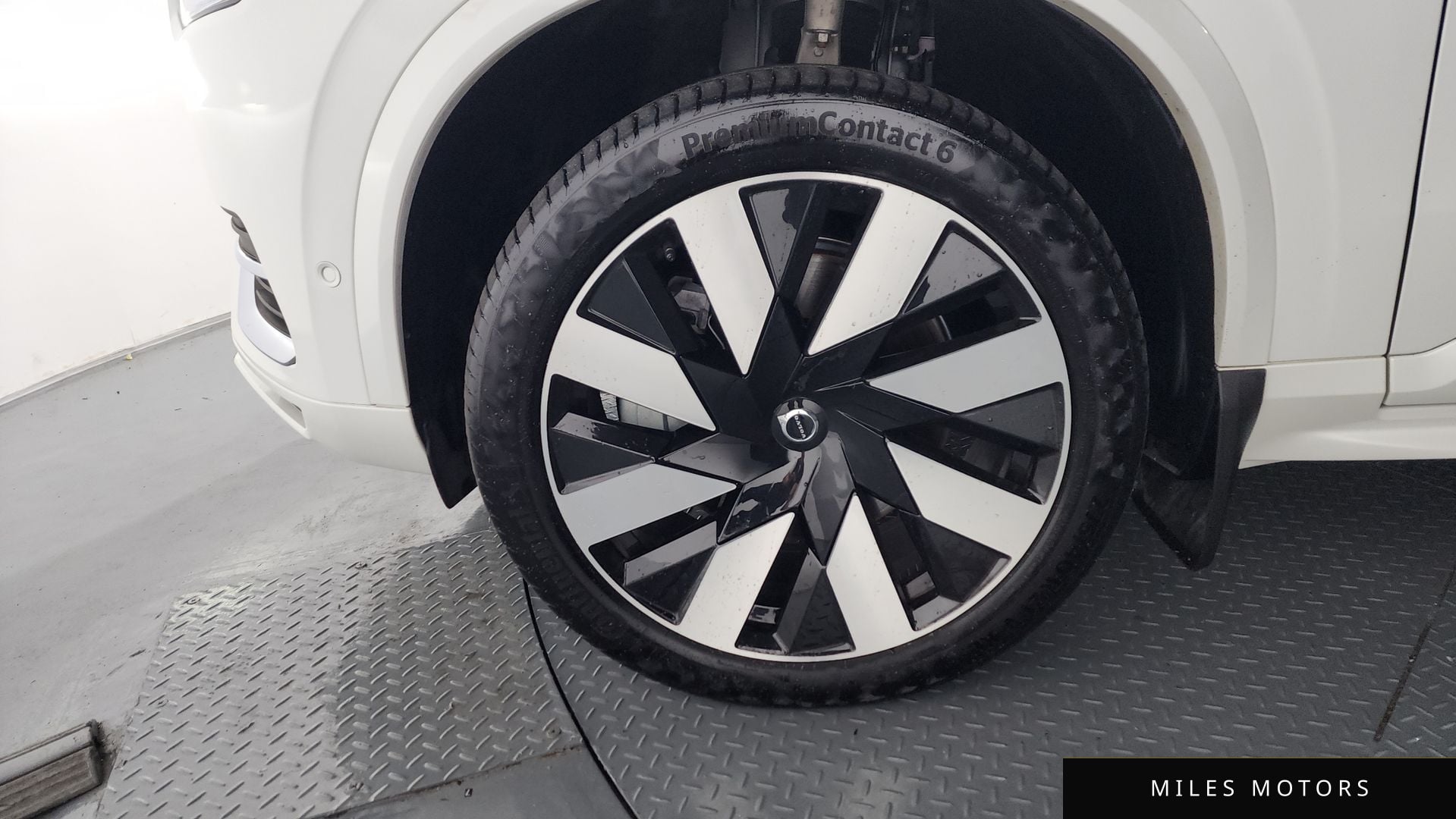 Volvo XC90 2024 — миниатюра 5