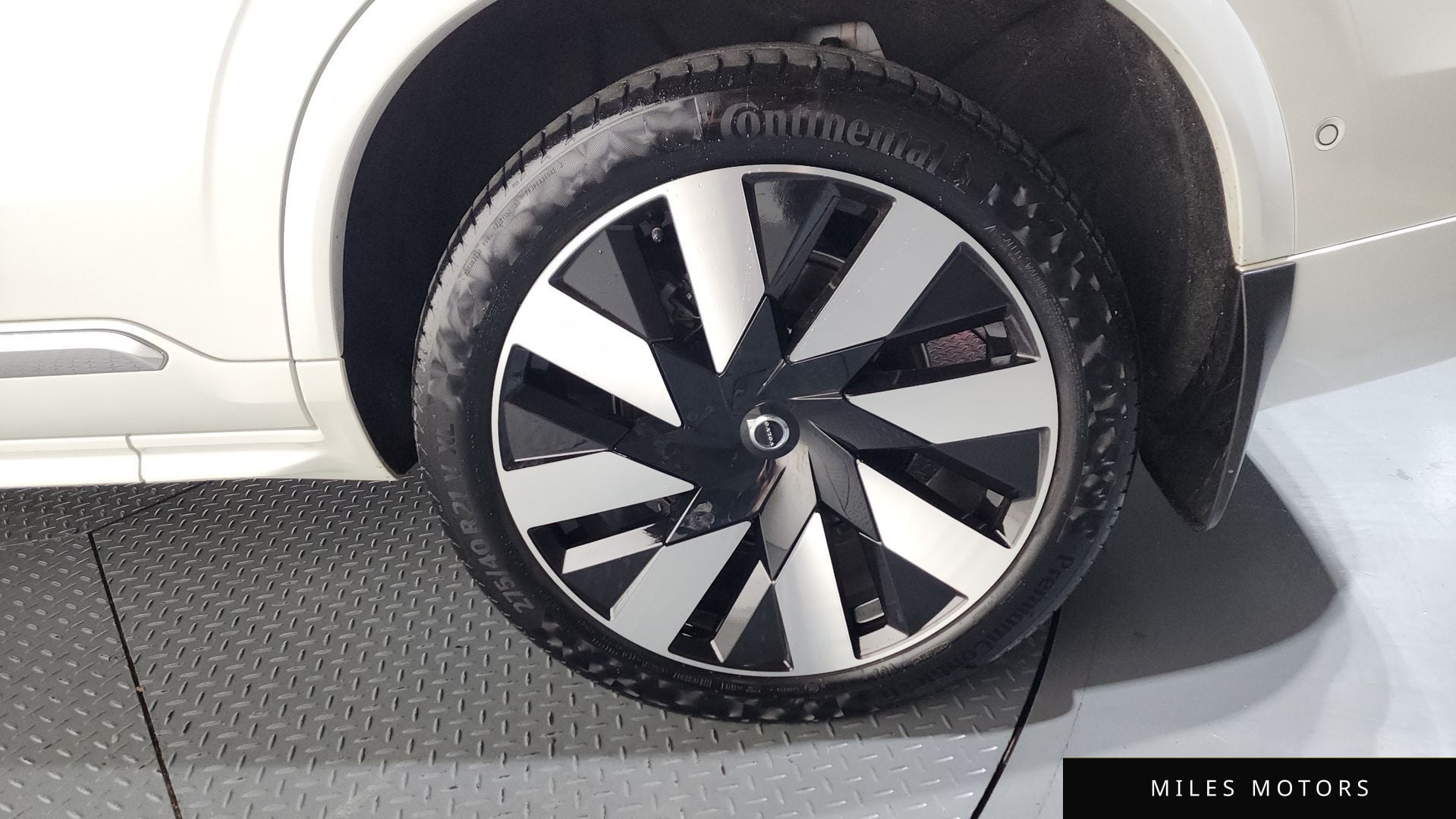 Volvo XC90 2024 — миниатюра 7