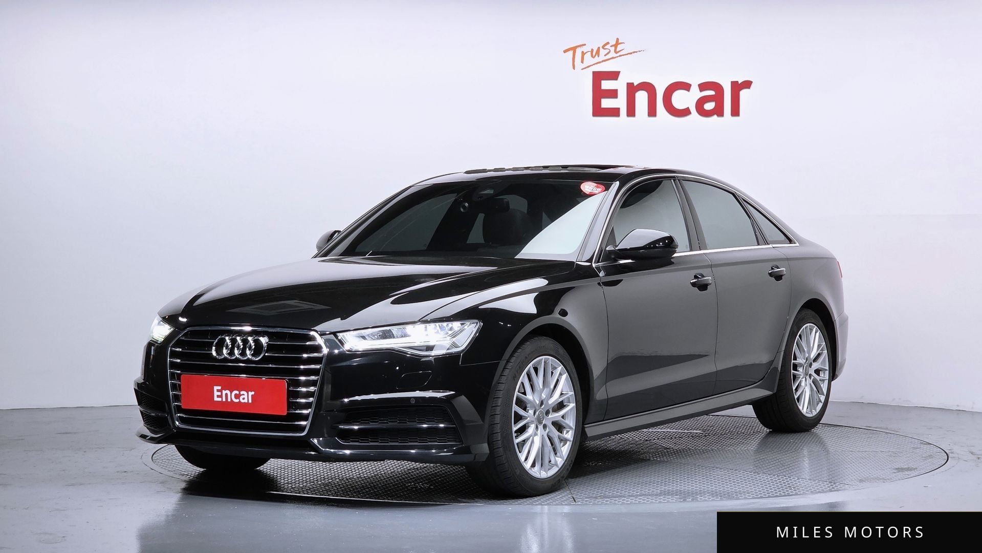 Audi A6 2018 — фото 1 из 12