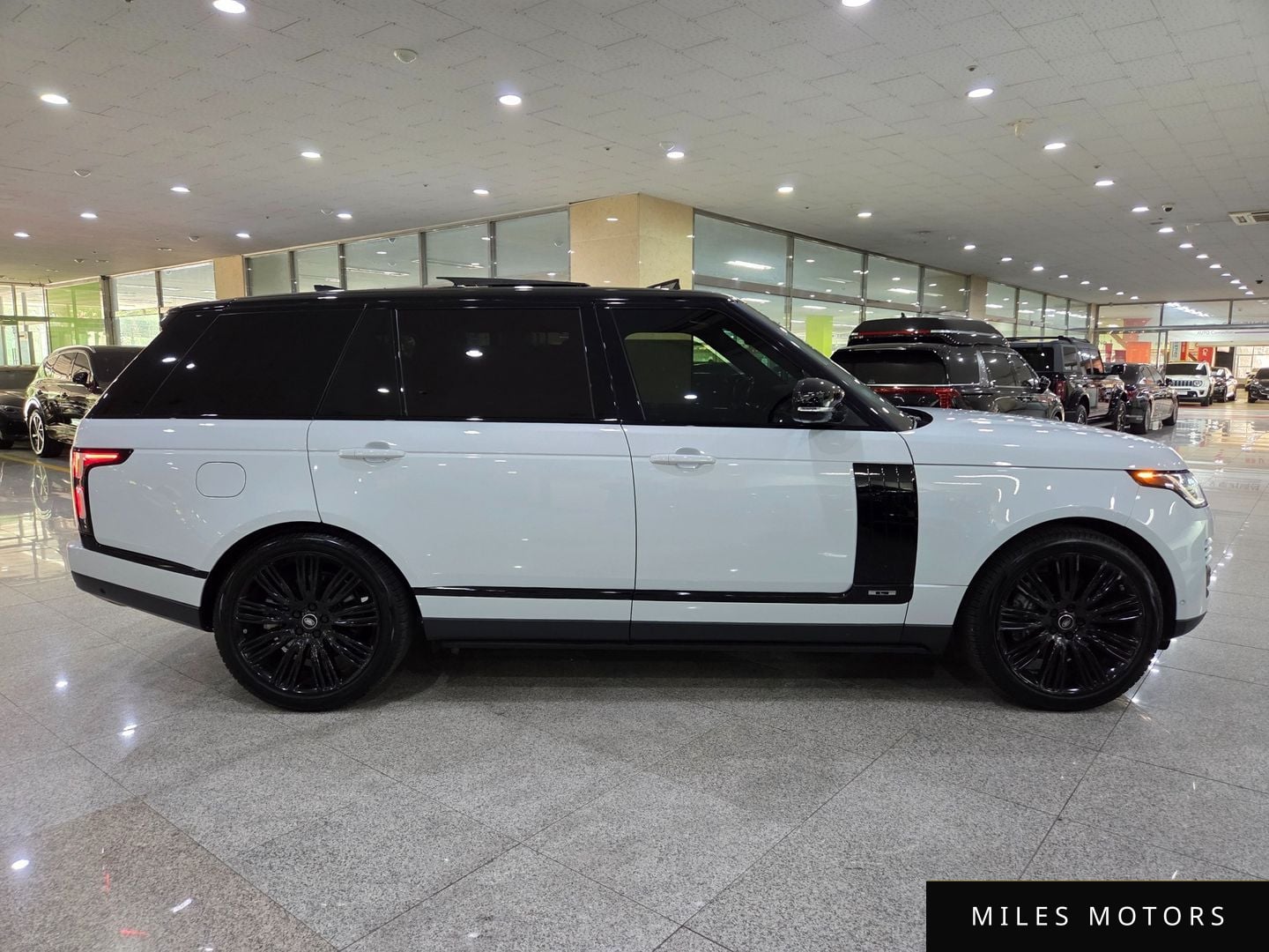 Land Rover Range Rover 2019 — миниатюра 5