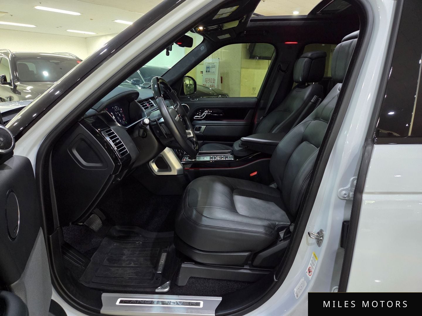 Land Rover Range Rover 2019 — миниатюра 6