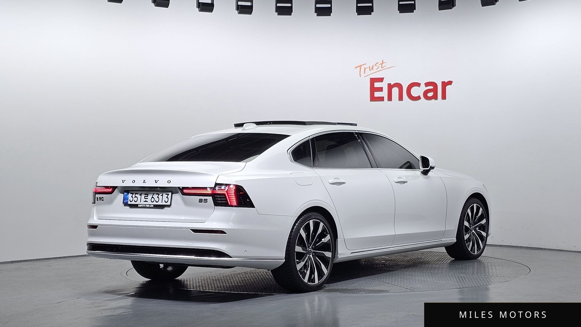 Volvo S90 2026 — миниатюра 2