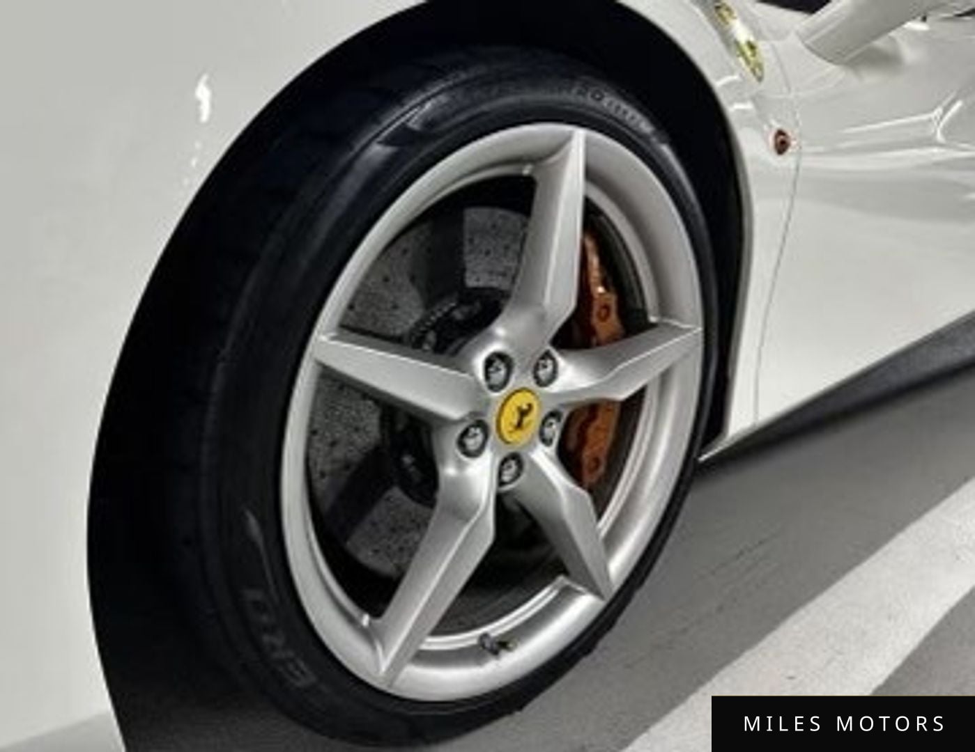 Ferrari 488 2016 — миниатюра 11