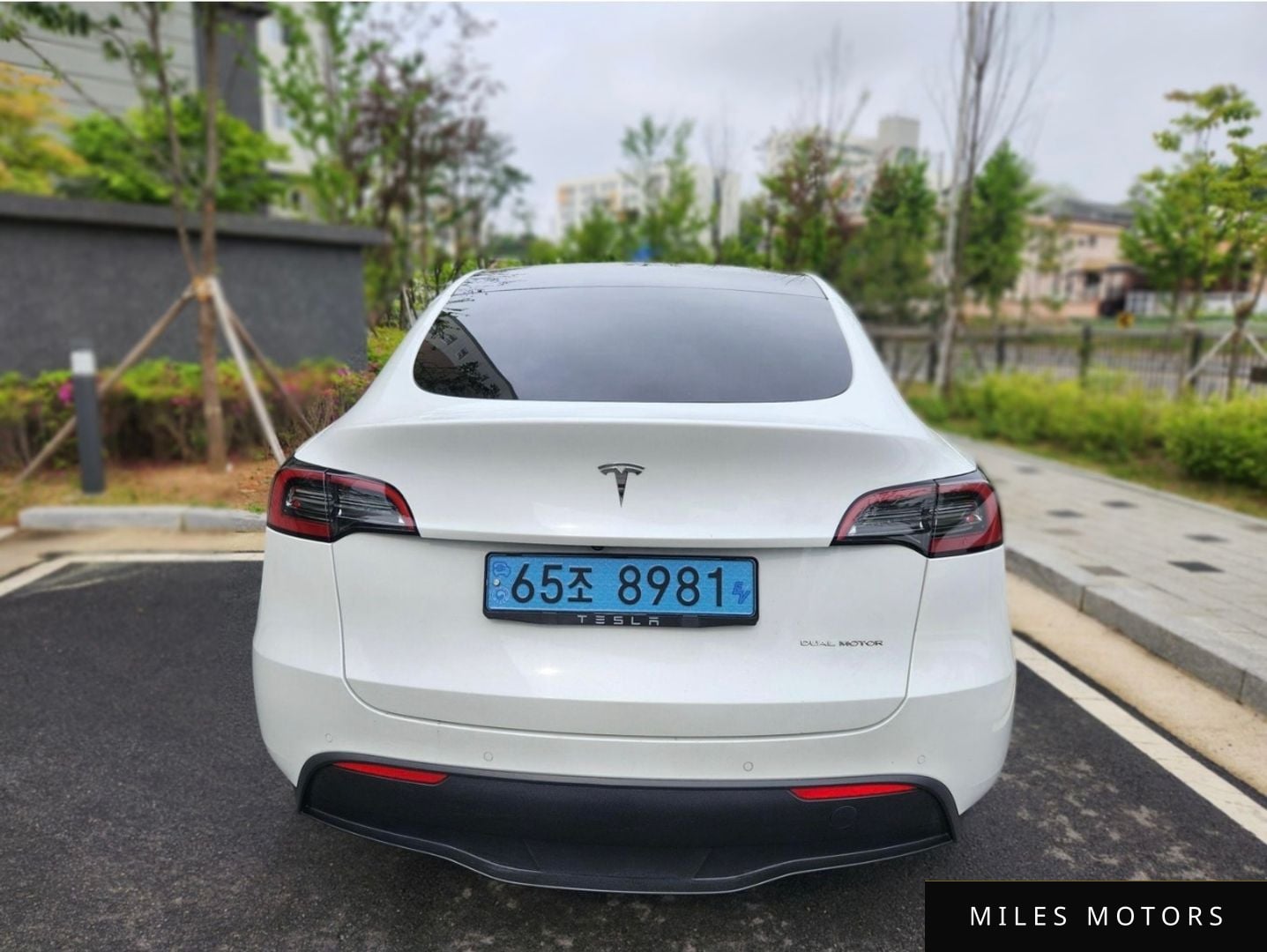 Tesla Model Y 2022 — миниатюра 4