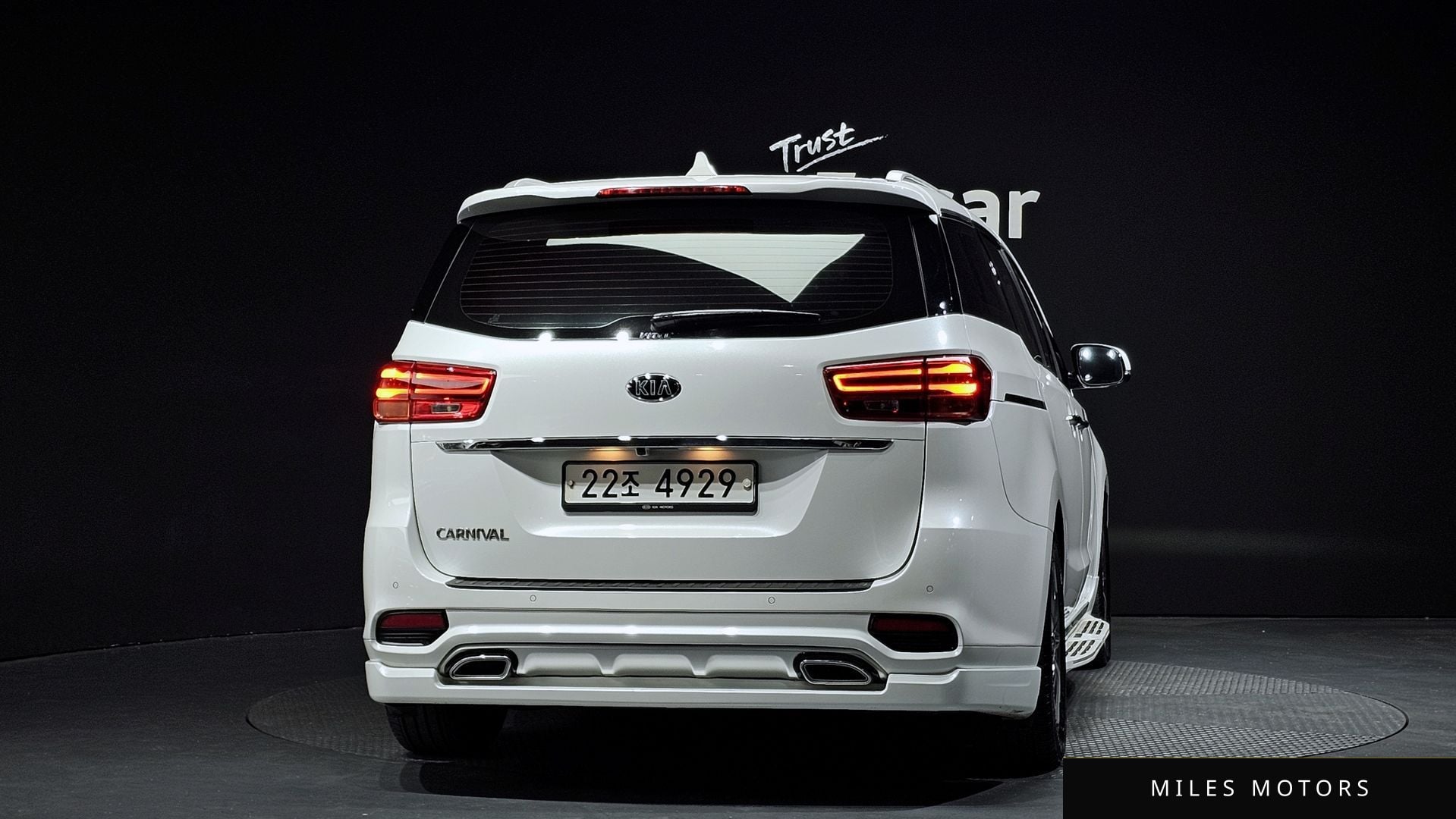 Kia Canival 2019 — миниатюра 3
