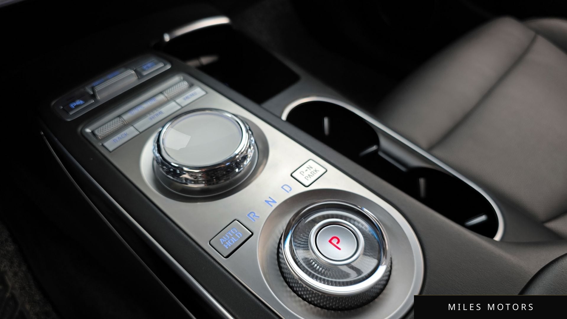 Genesis GV70 2021 — миниатюра 12