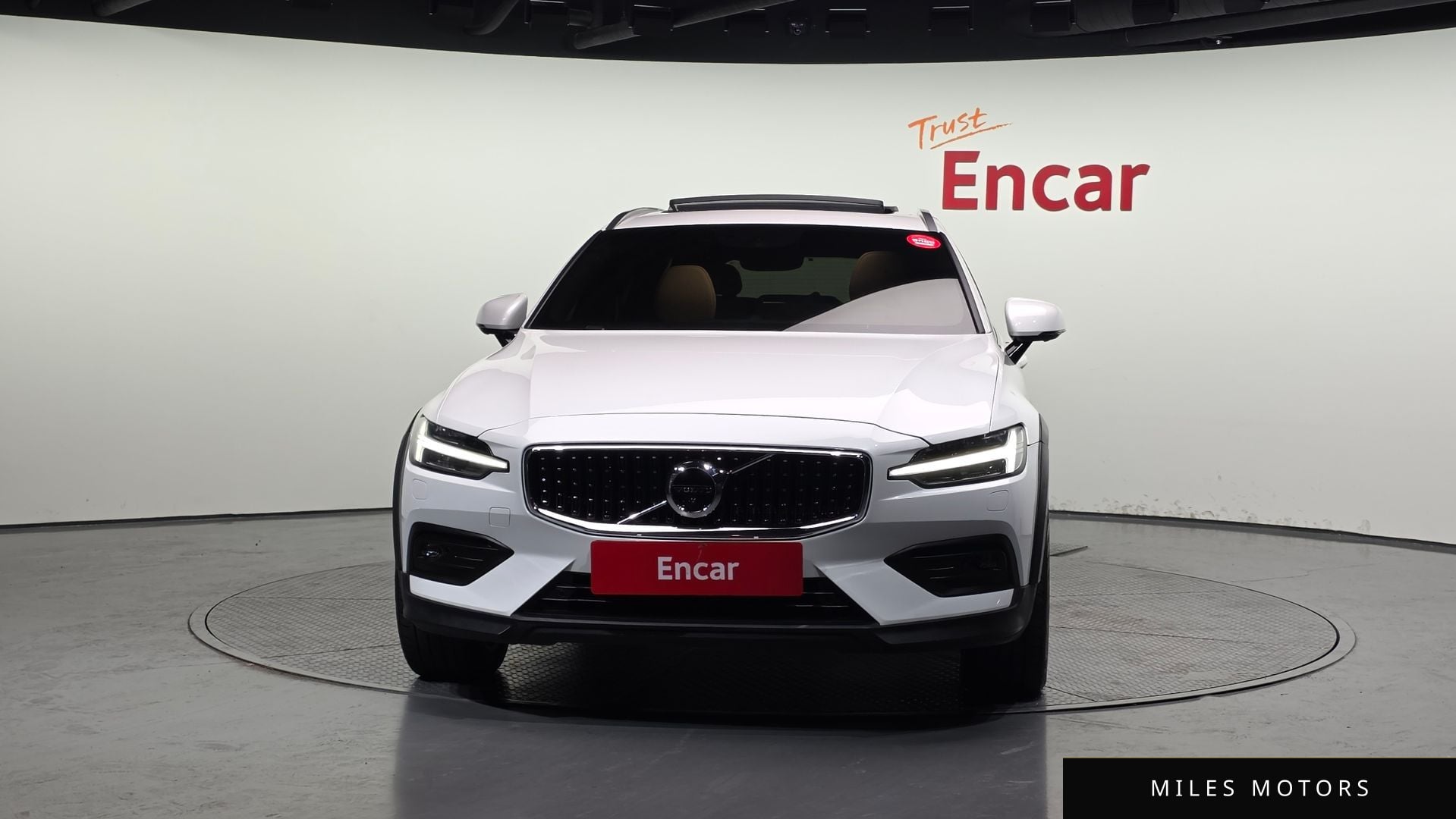 Volvo V60 2021 — миниатюра 3