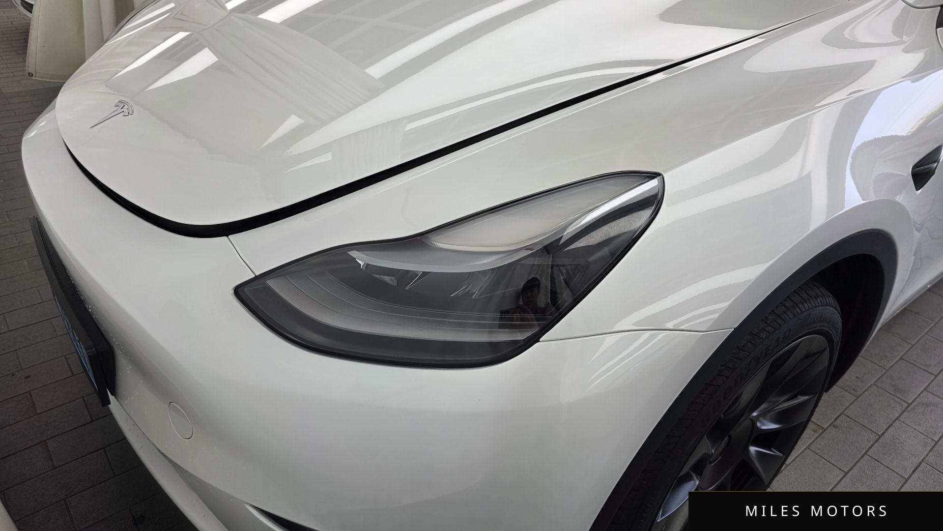 Tesla Model Y 2023 — миниатюра 8