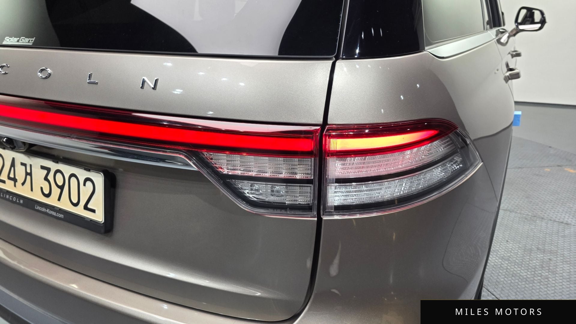 Lincoln Aviator 2021 — миниатюра 9