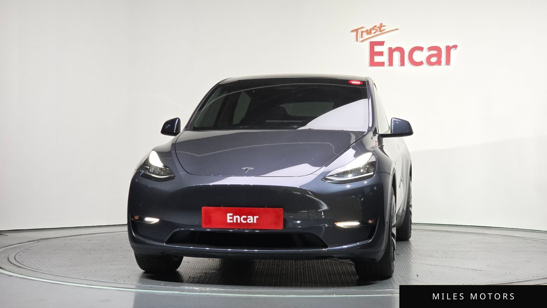 Tesla Model Y 2022 — миниатюра 3