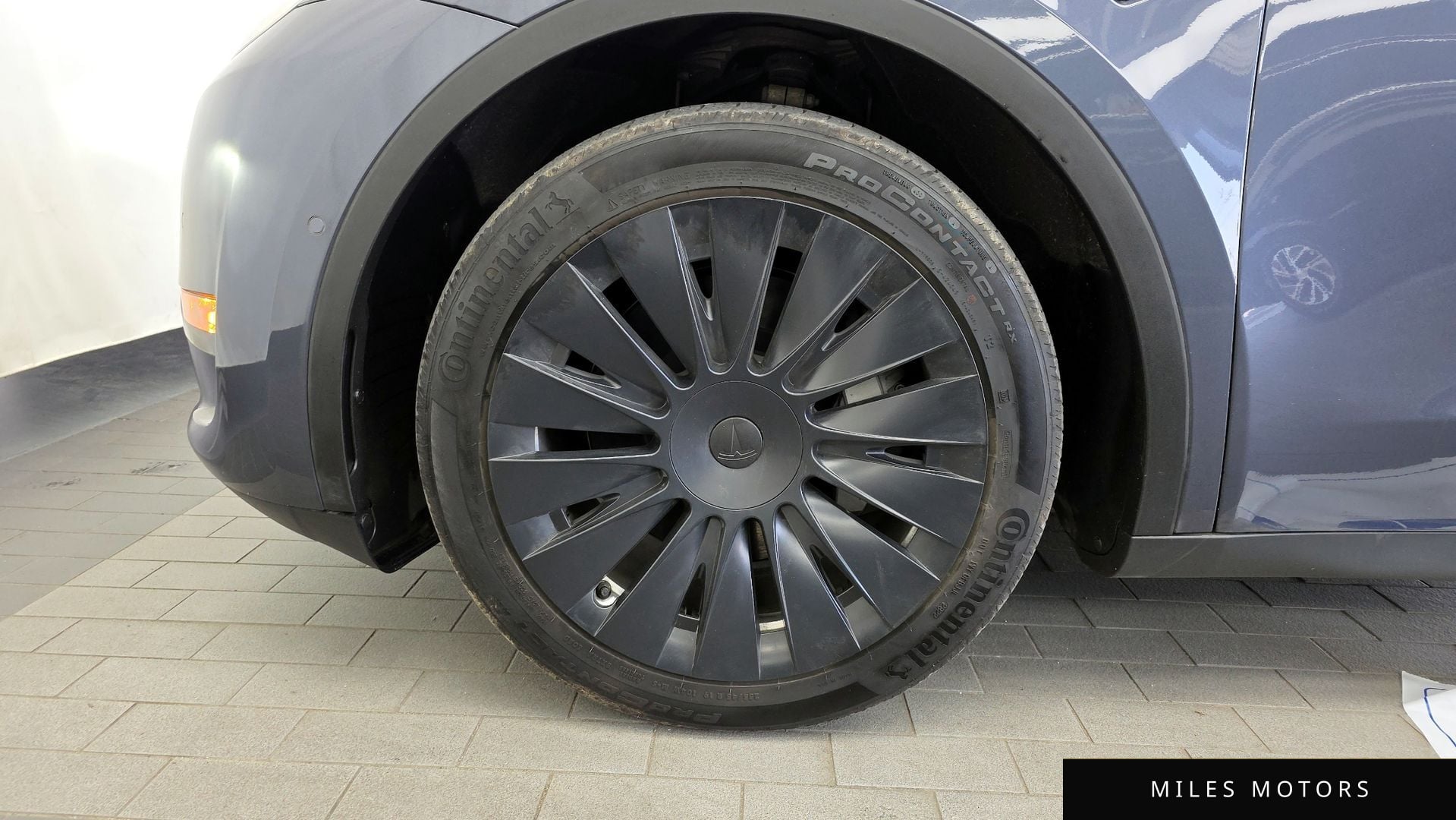 Tesla Model Y 2022 — миниатюра 5