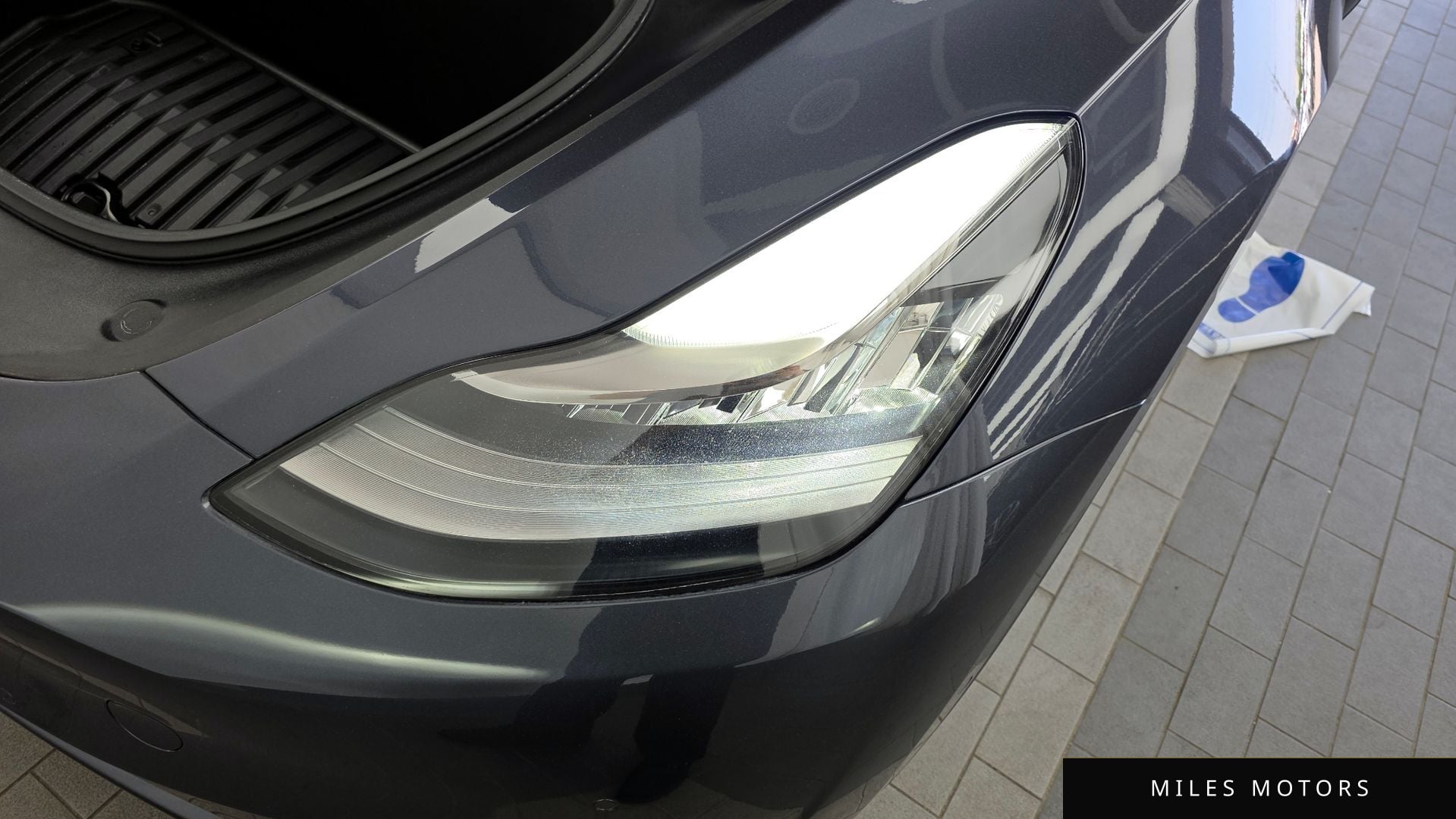 Tesla Model Y 2022 — миниатюра 8
