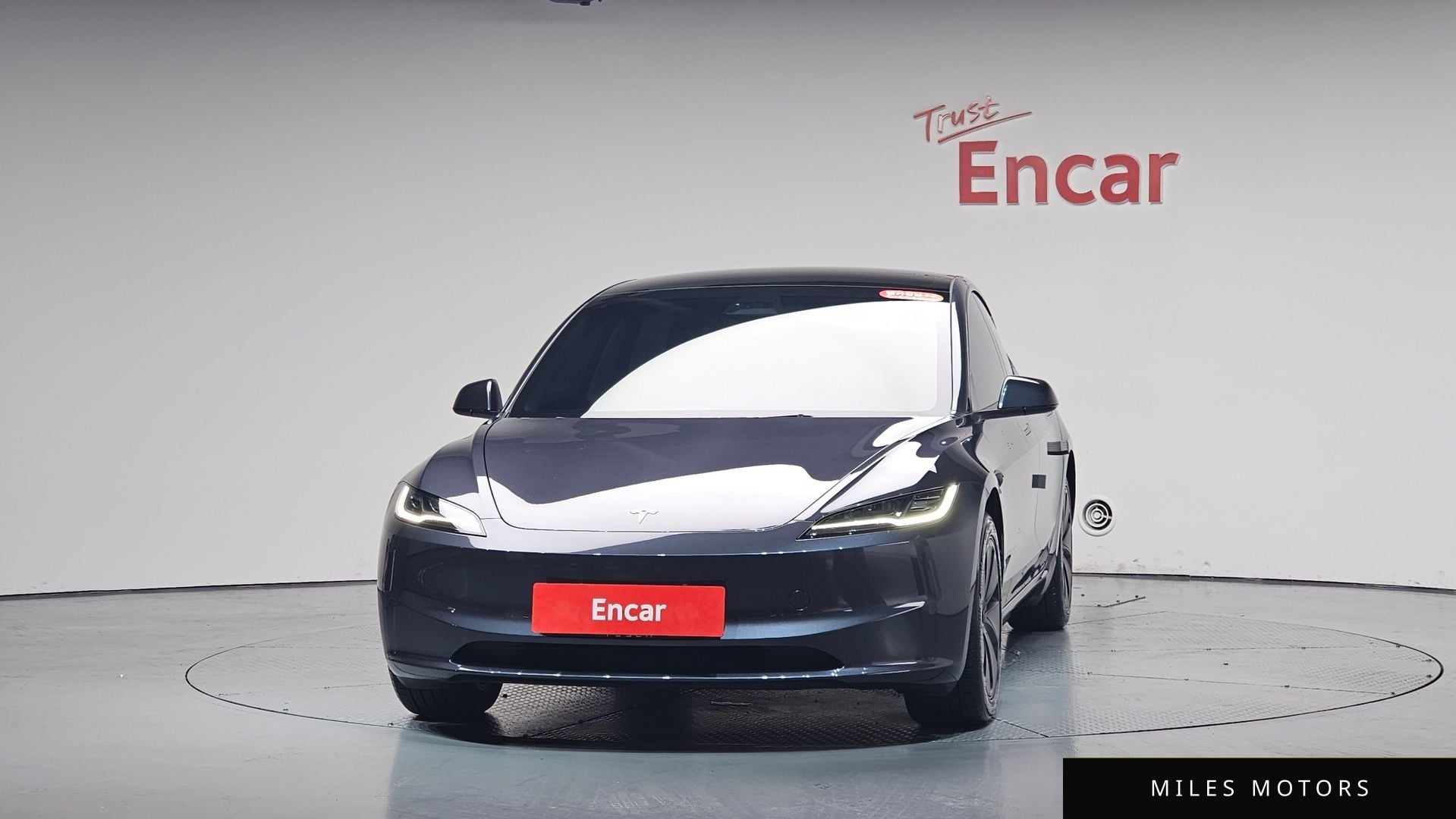 Tesla Model 3 2025 — миниатюра 2