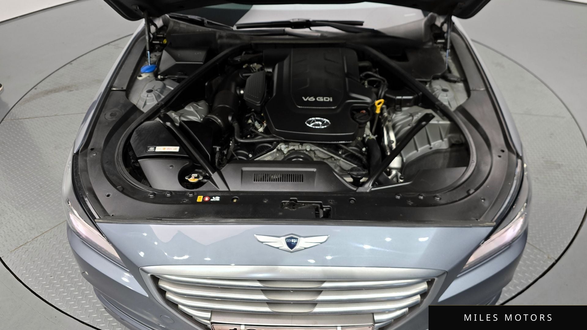 Hyundai Genesis 2015 — миниатюра 5