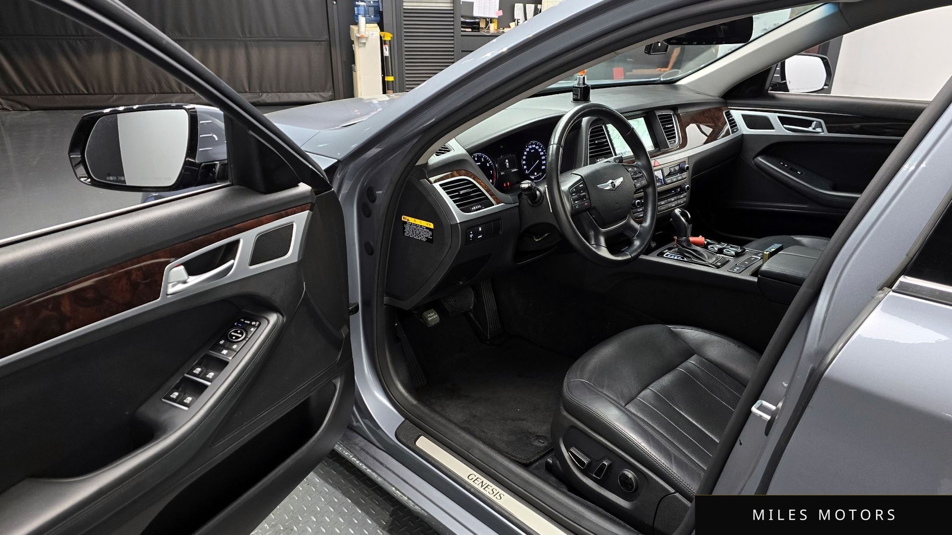 Hyundai Genesis 2015 — миниатюра 12