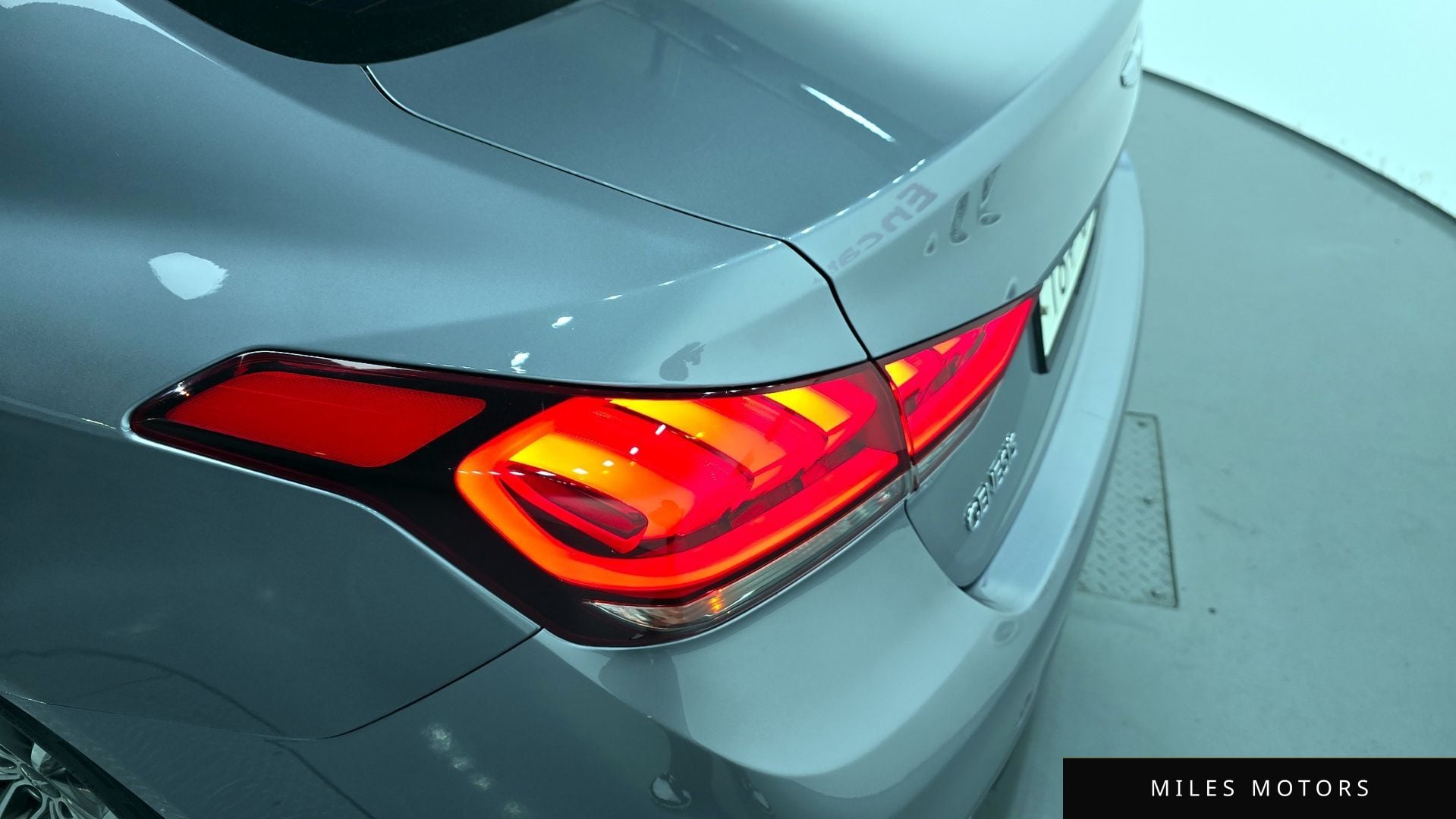 Hyundai Genesis 2015 — миниатюра 8