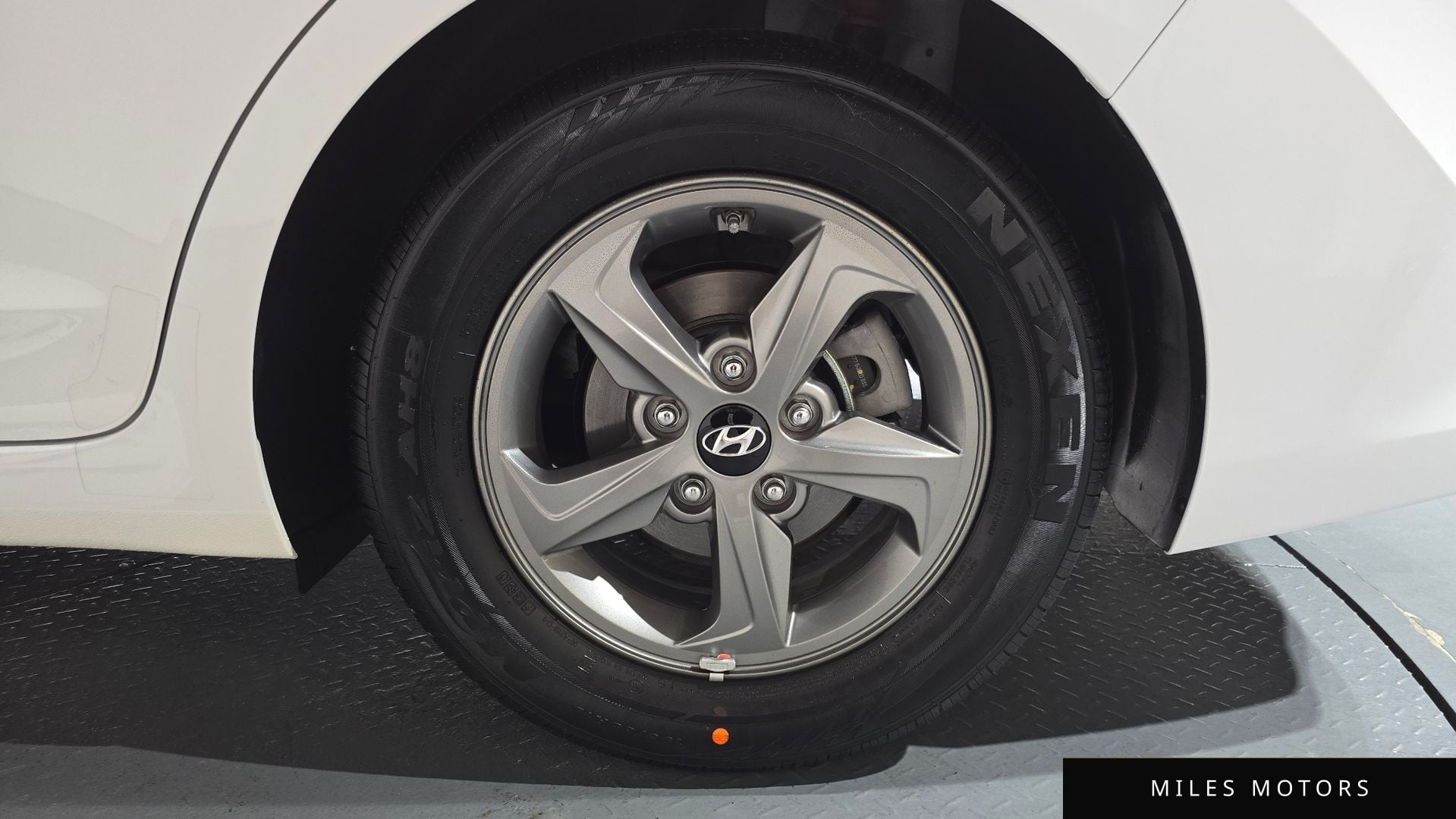 Hyundai AVANTE 2016 — миниатюра 6