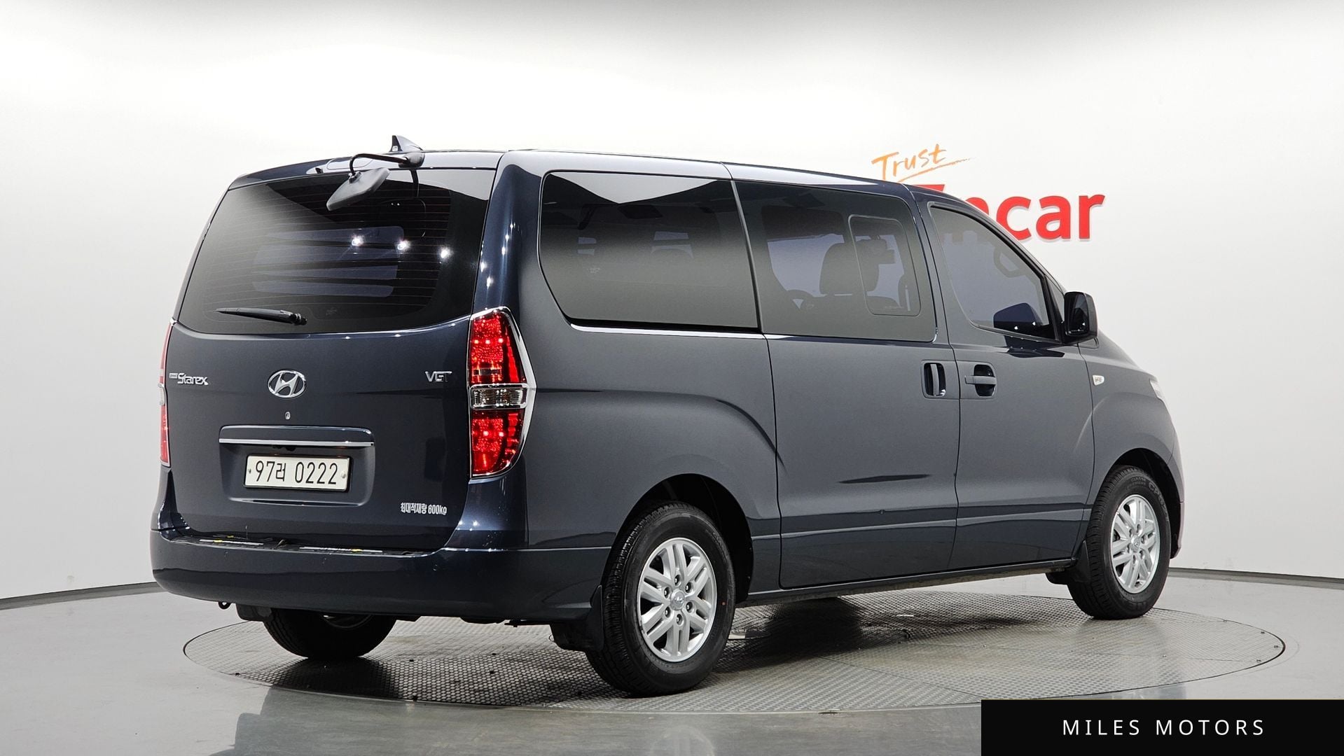 Hyundai Starex 2019 — фото 1 из 12