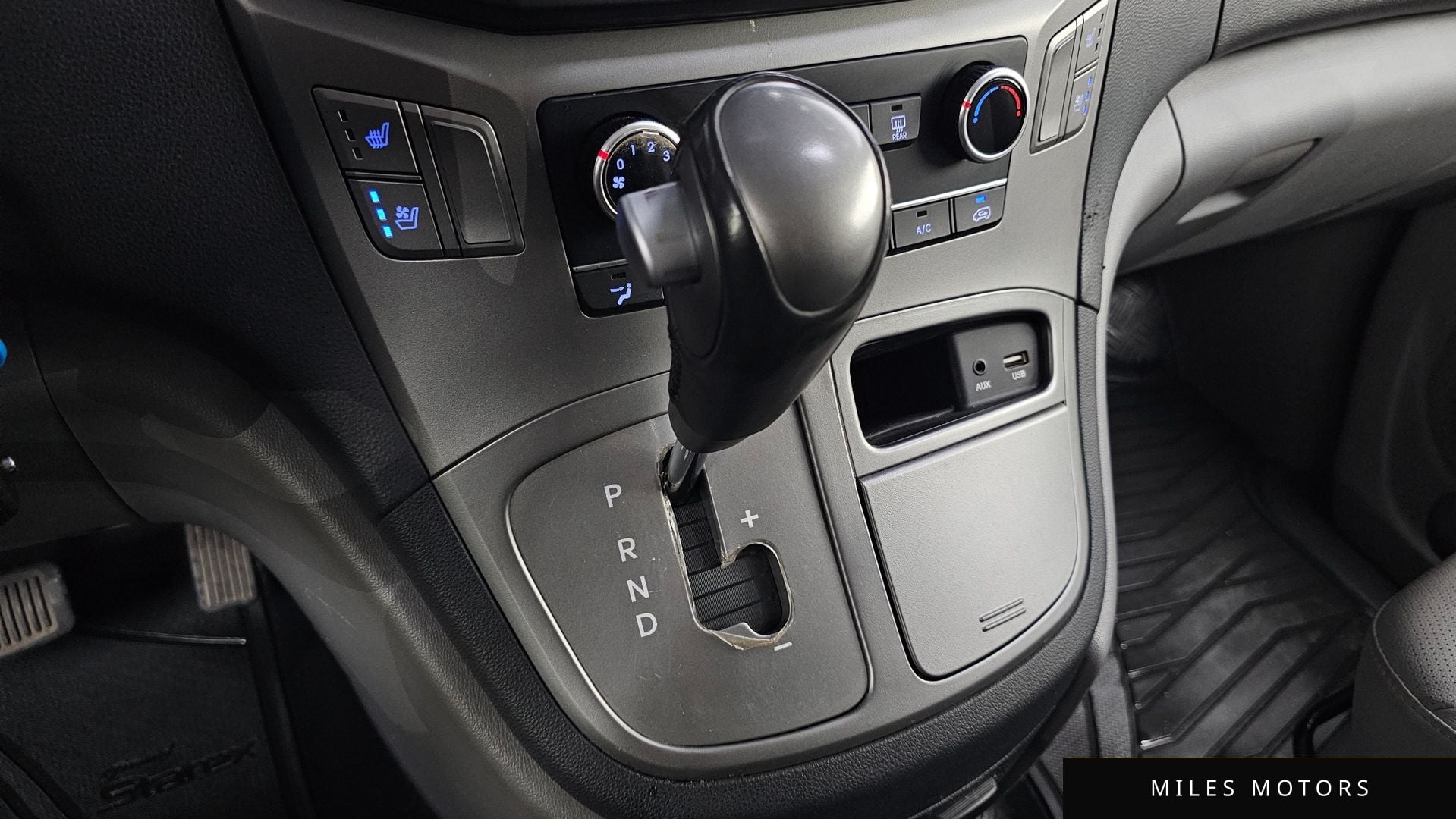 Hyundai Starex 2019 — миниатюра 11