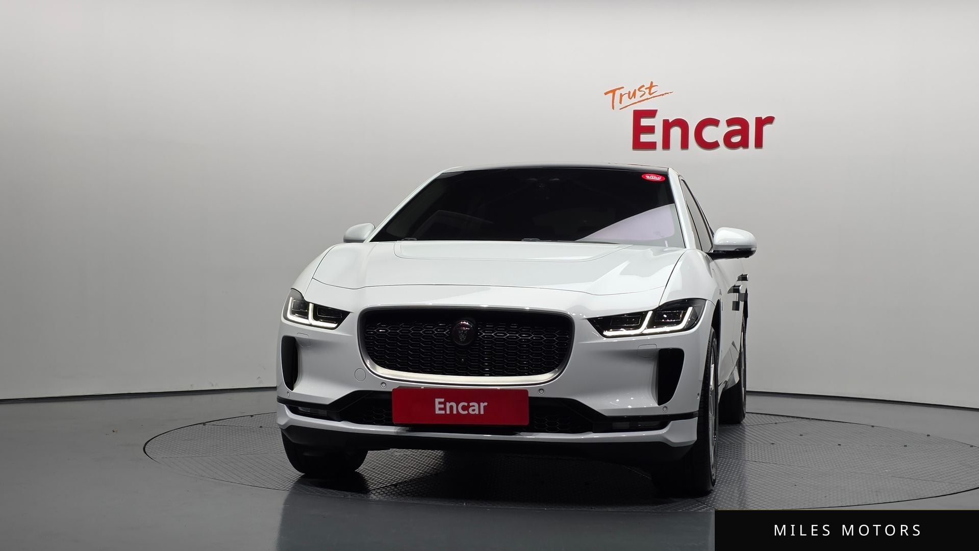 Jaguar I-PACE 2020 — миниатюра 3