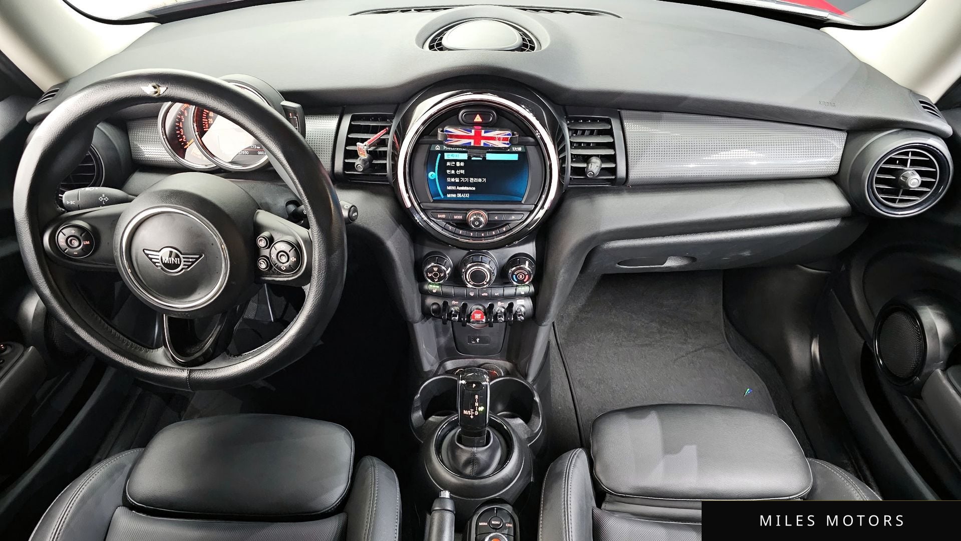 MINI Cooper 2020 — миниатюра 10