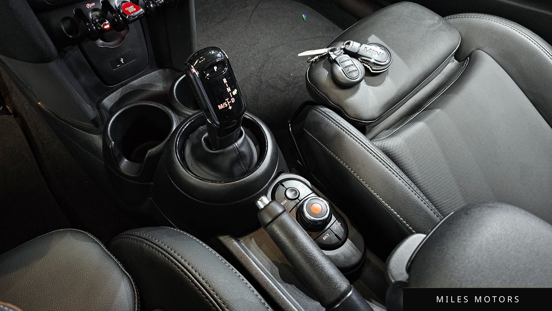 MINI Cooper 2020 — миниатюра 12