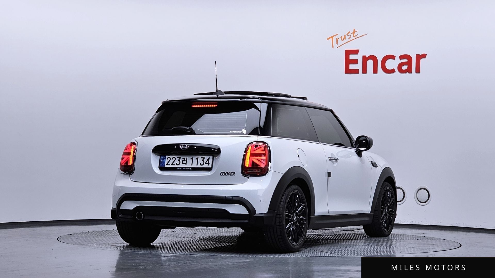 MINI Cooper 2024 — миниатюра 2