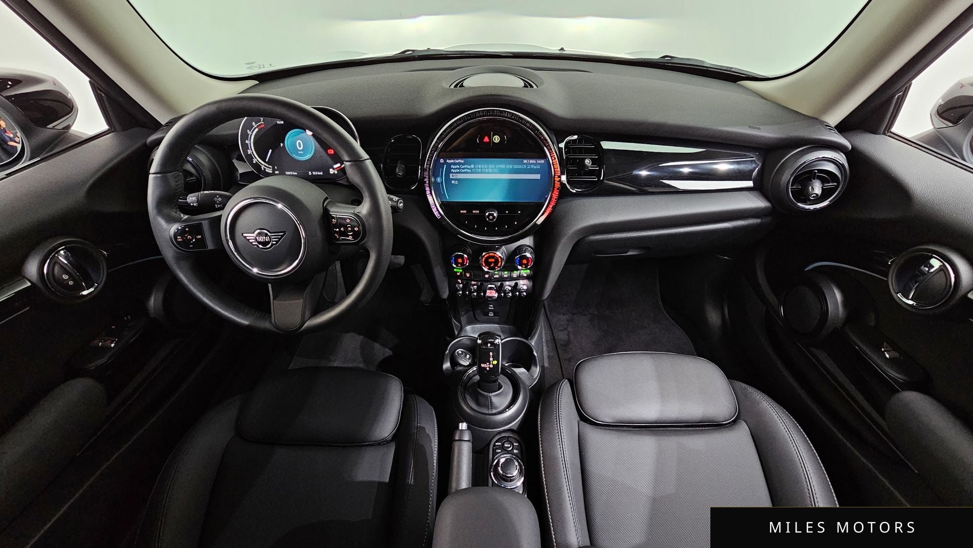 MINI Cooper 2024 — миниатюра 10
