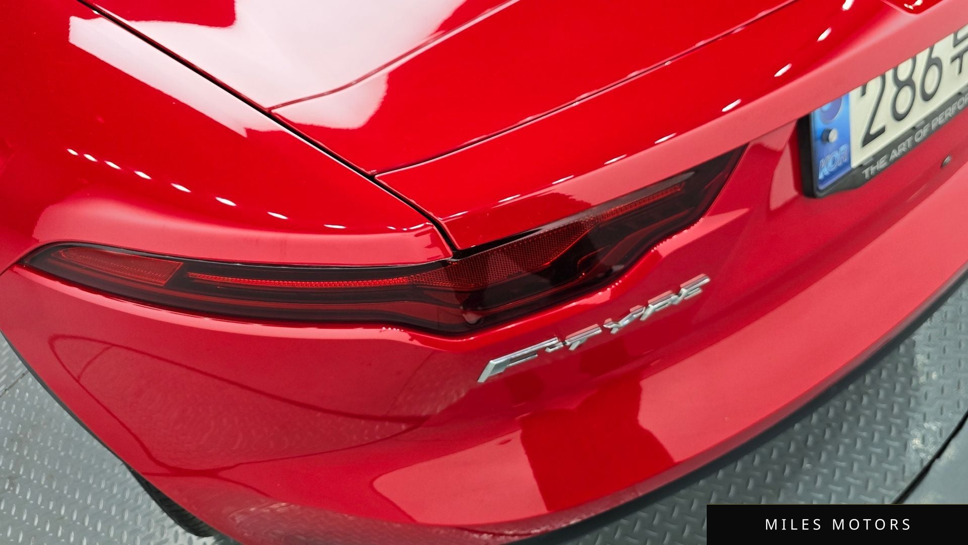 Jaguar F-TYPE 2021 — миниатюра 9