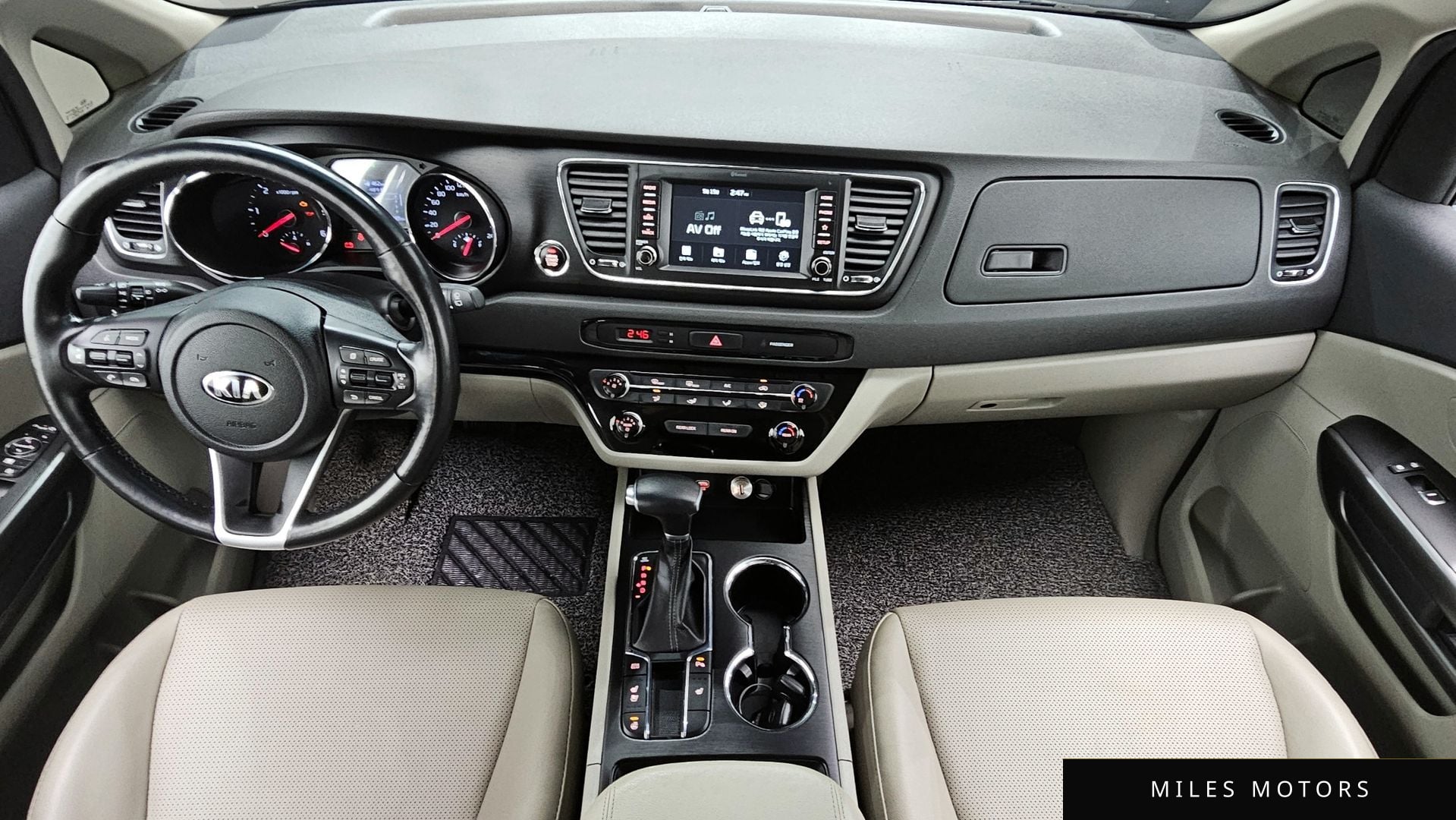 Kia Canival 2019 — миниатюра 10