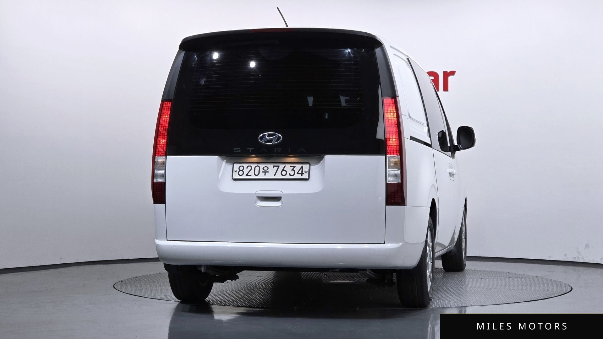 Hyundai Staria 2022 — миниатюра 4