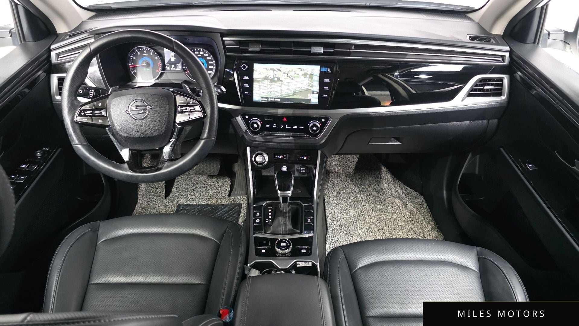 KG Mobility Beautiful Korando 2022 — миниатюра 10