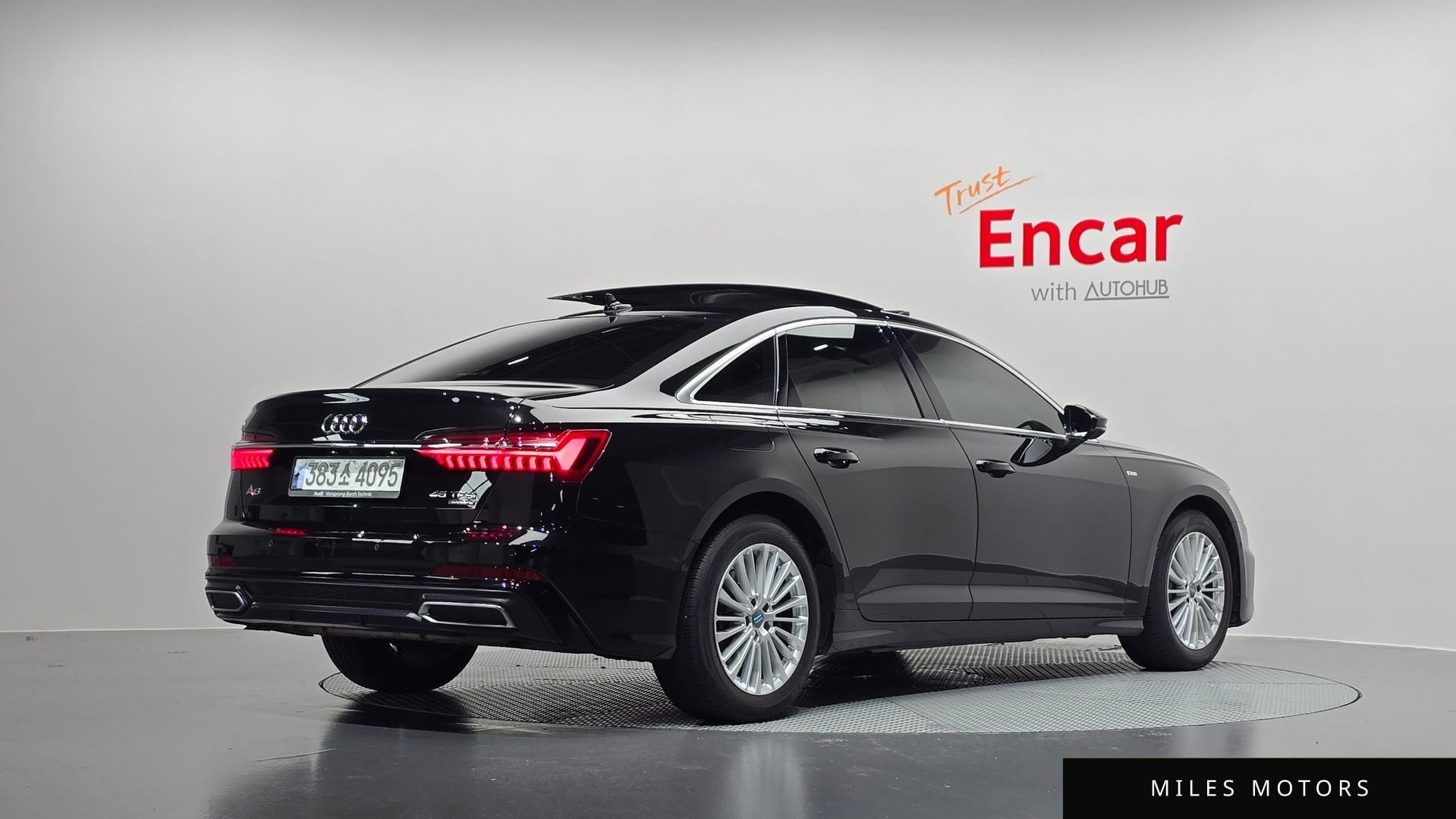 Audi A6 (C8) 2021 — миниатюра 2