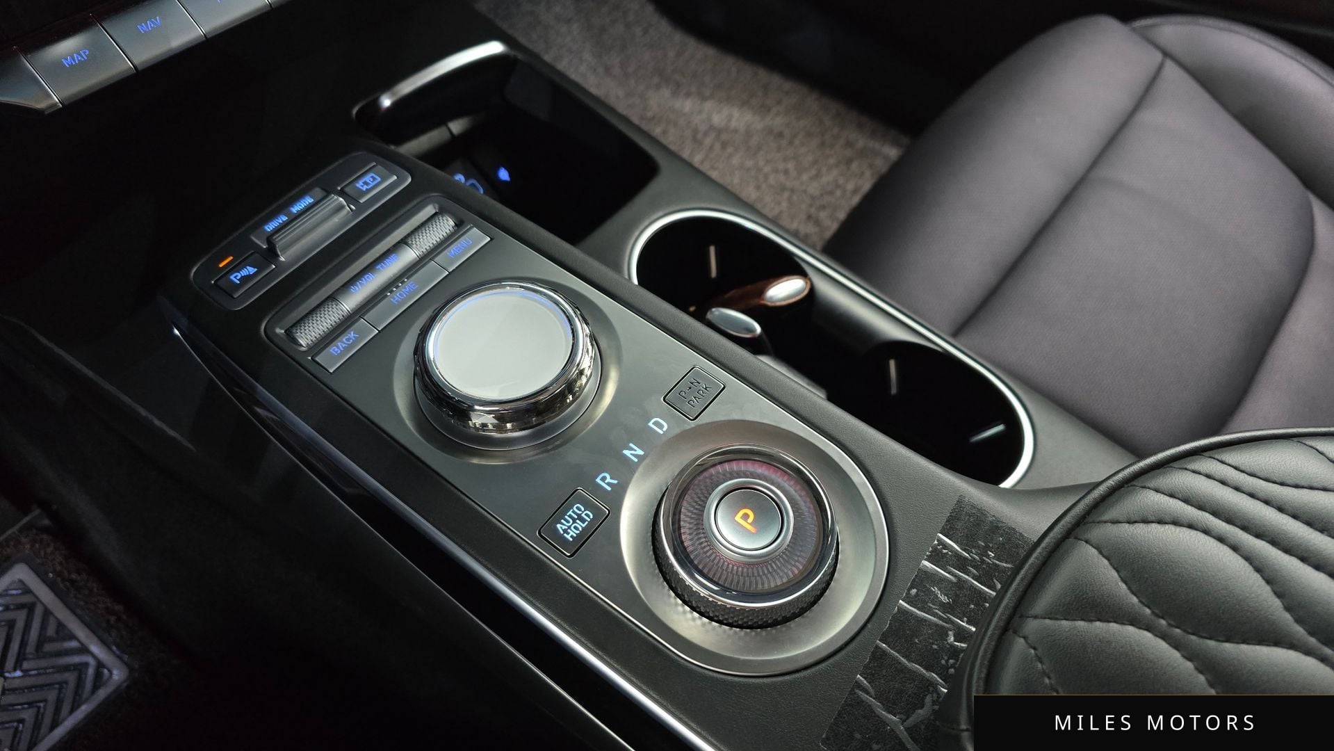Genesis GV70 2021 — миниатюра 12
