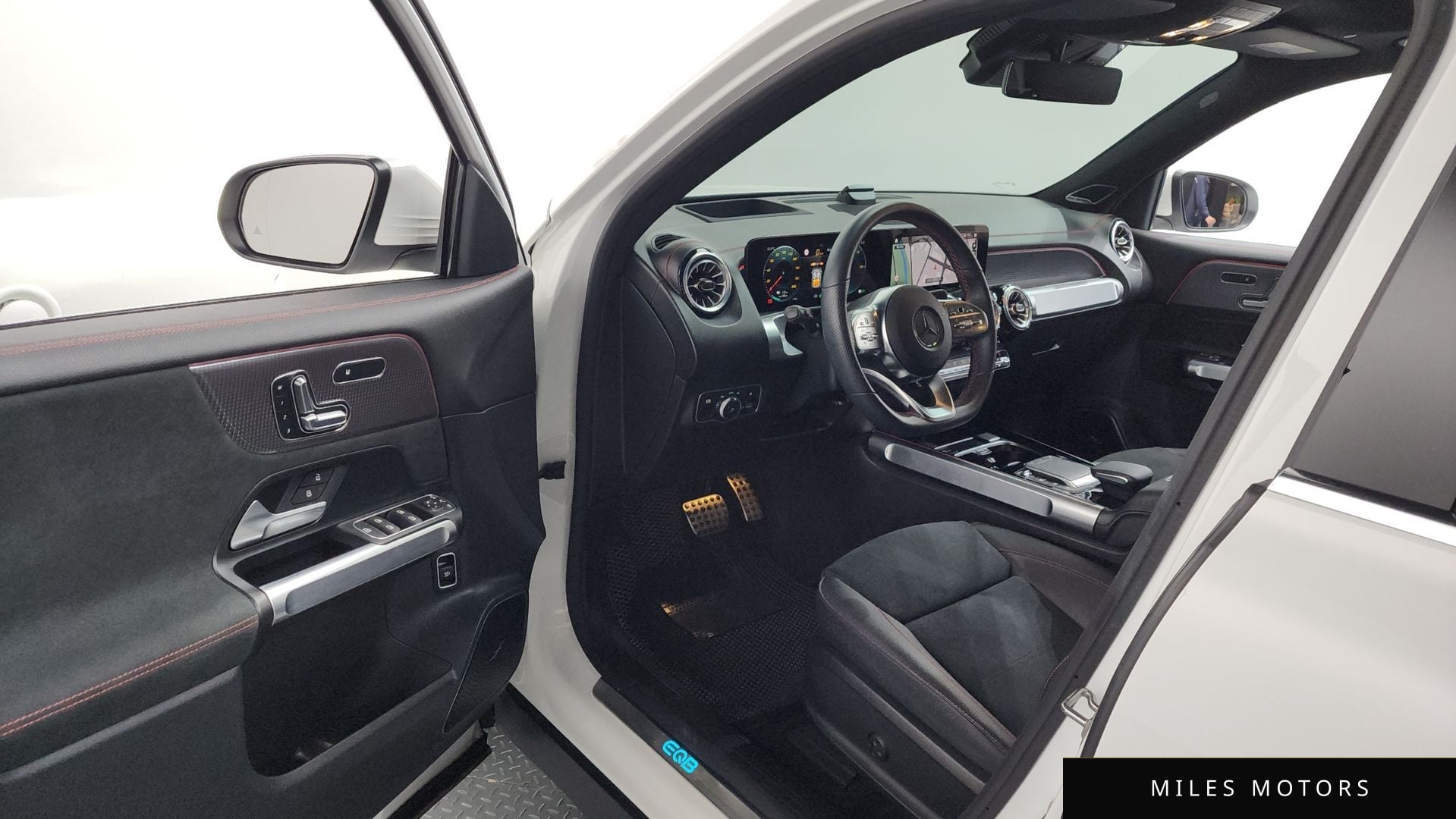 Mercedes-Benz EQB X243 2024 — миниатюра 10