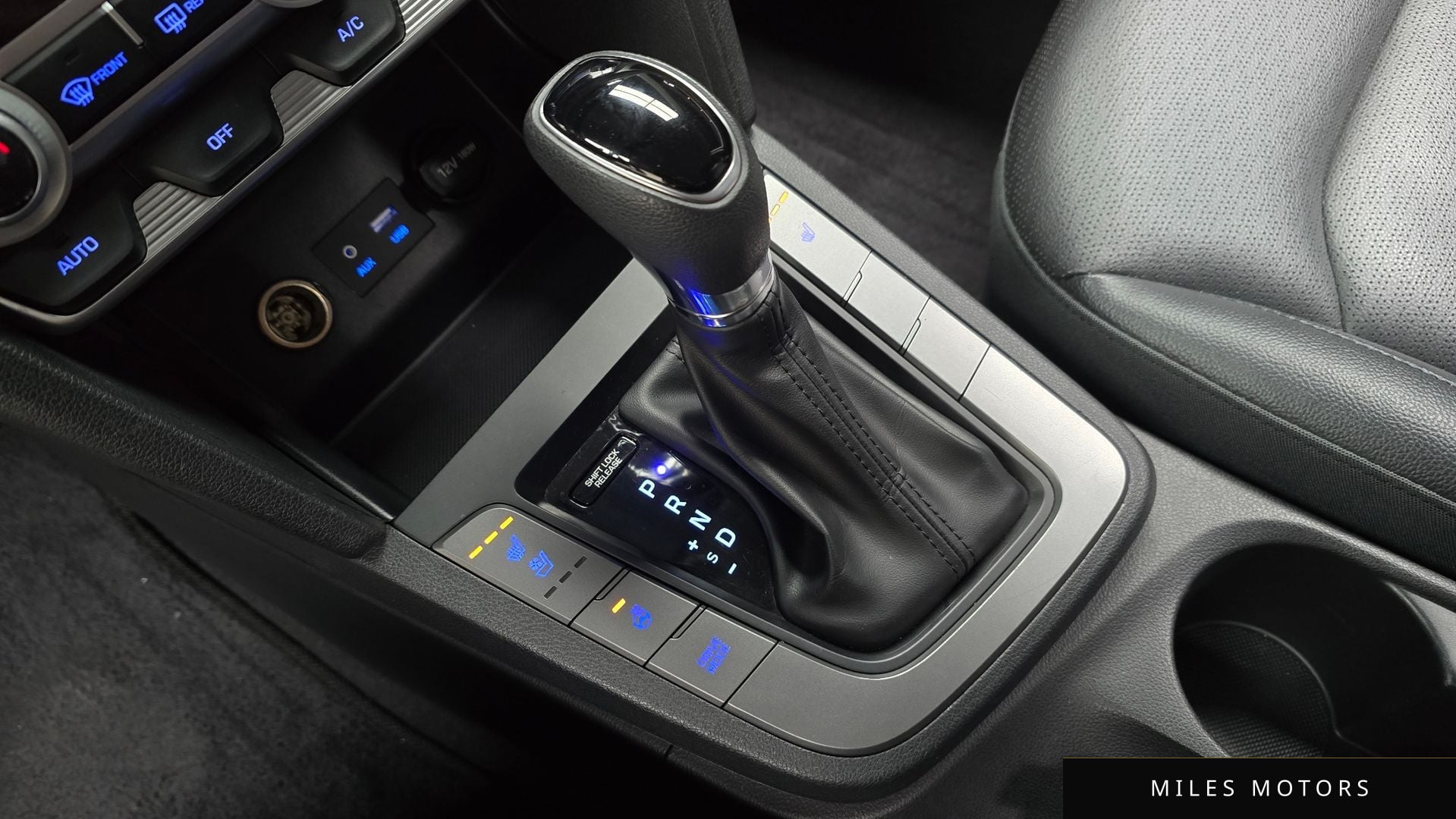 Hyundai AVANTE 2019 — миниатюра 12
