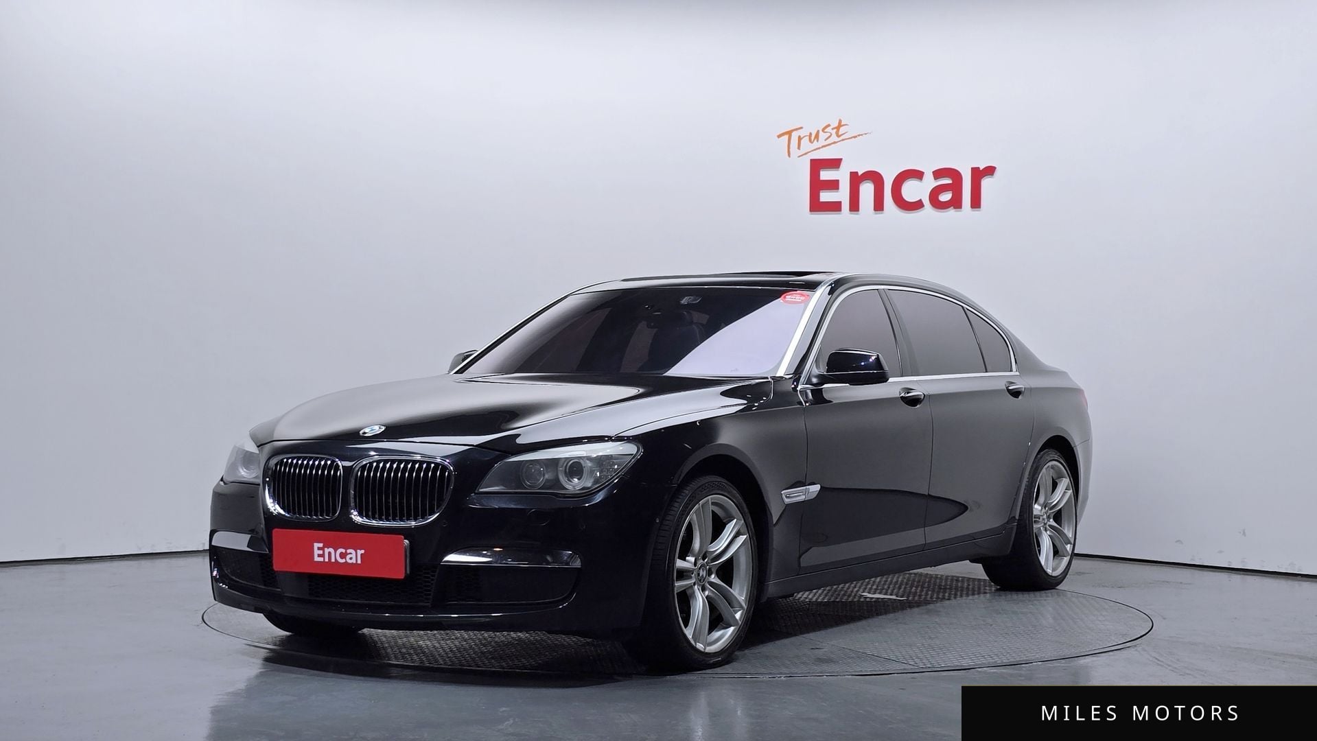 BMW 7 Series (F01) 2011 — фото 1 из 12