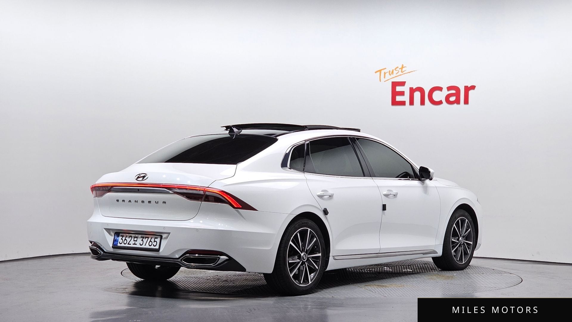 Hyundai Grandeur 2022 — миниатюра 2
