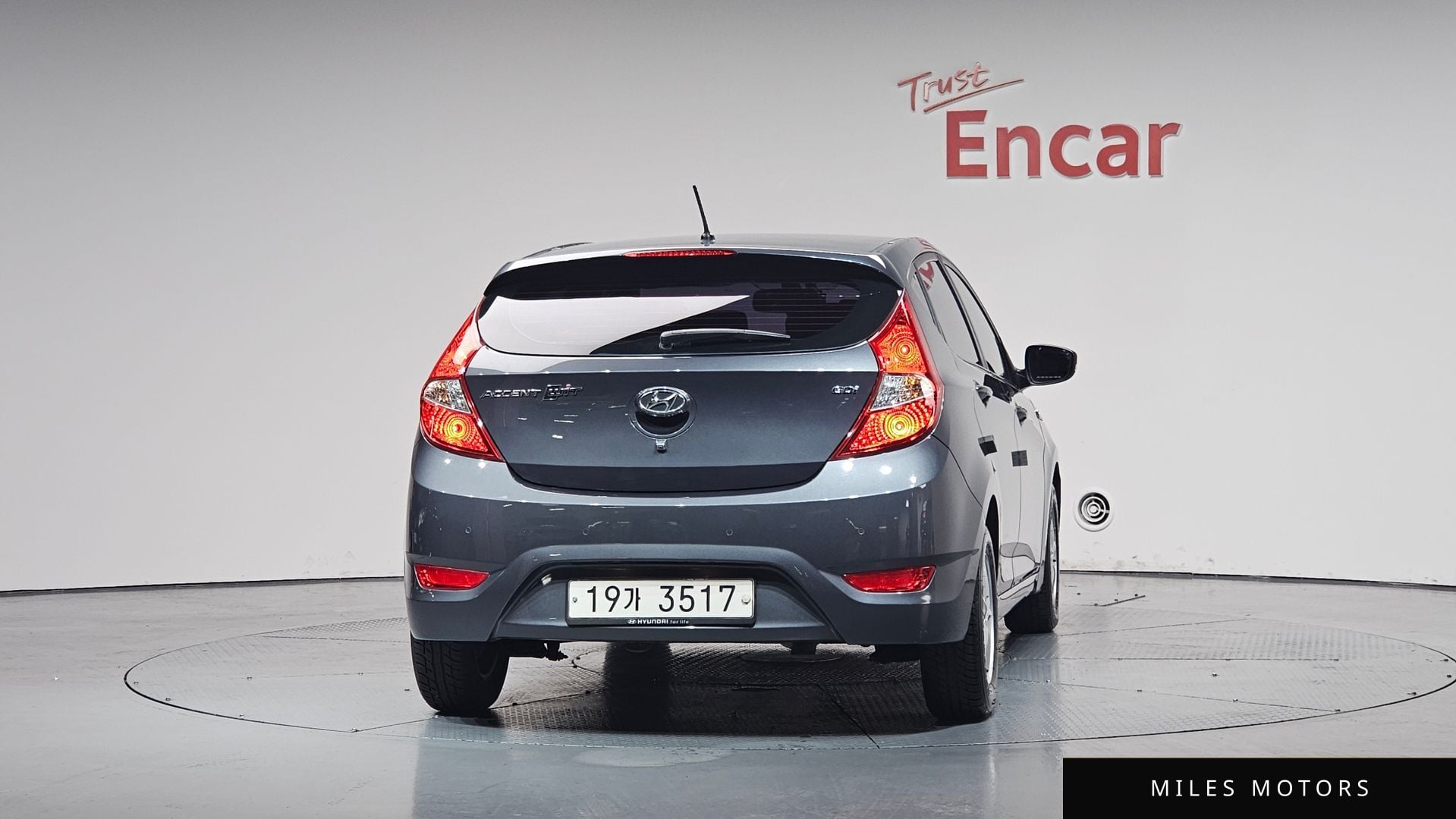 Hyundai Accent 2011 — миниатюра 4