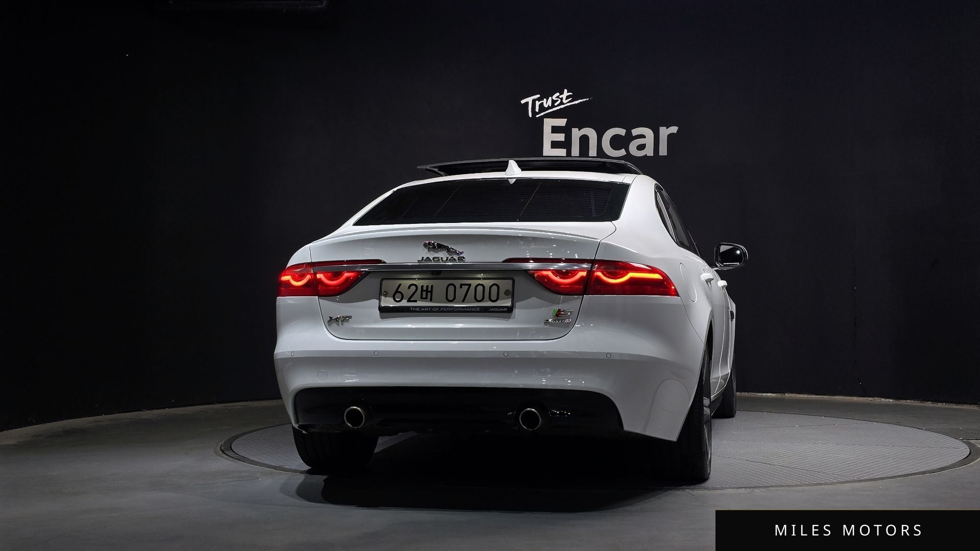Jaguar XF (X260) 2017 — миниатюра 4