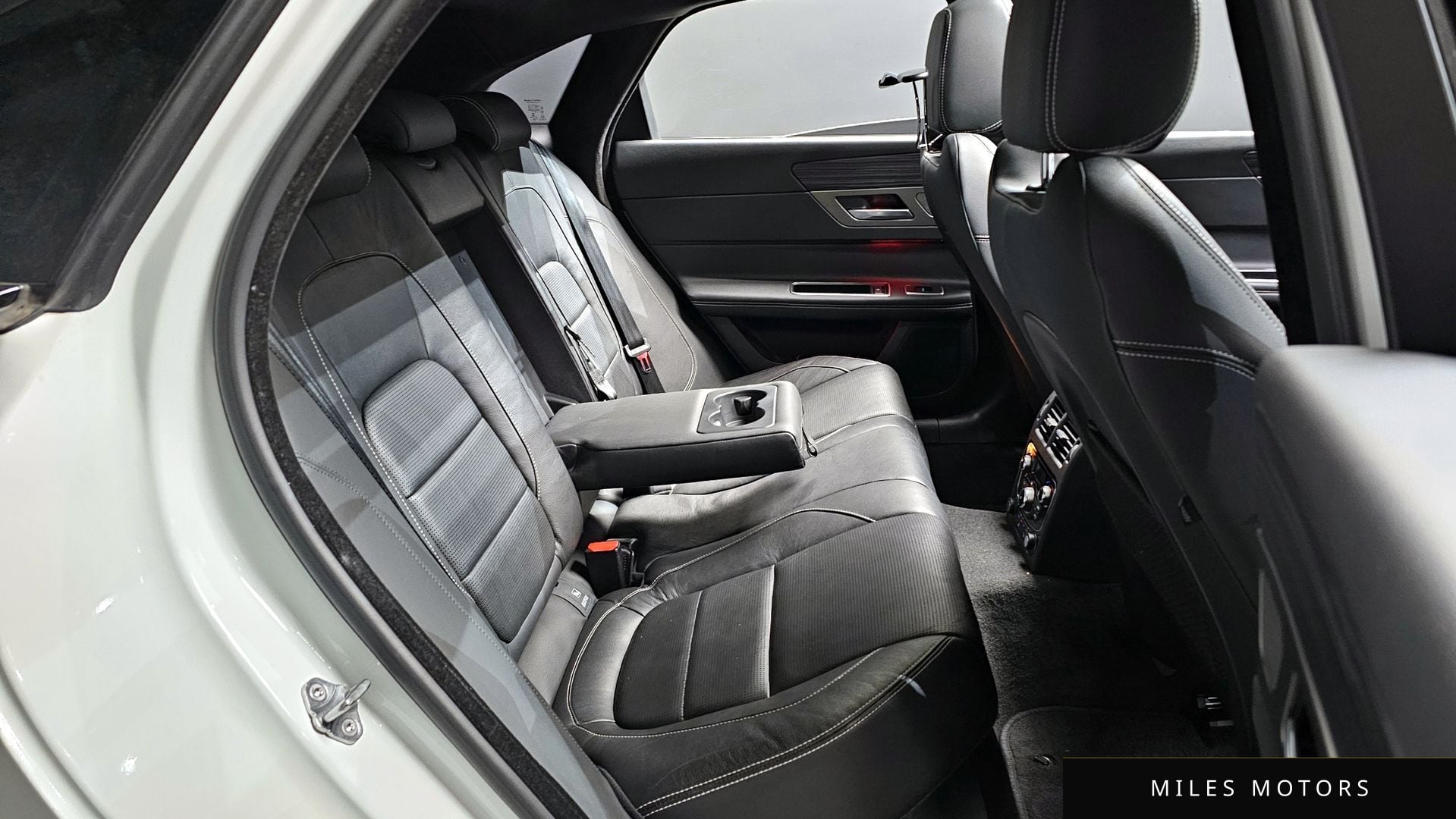 Jaguar XF (X260) 2017 — миниатюра 12