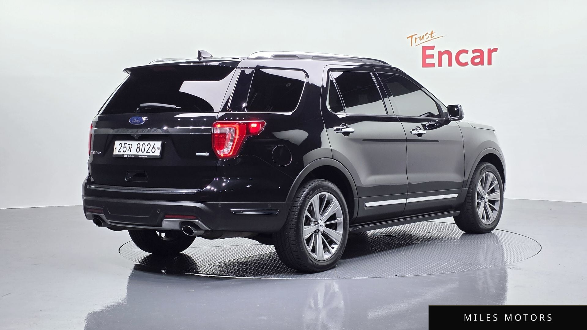 Ford Explorer 2019 — миниатюра 2