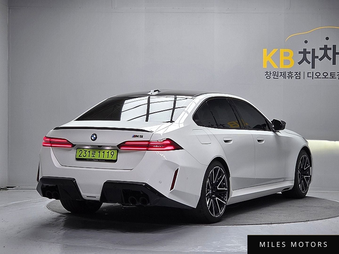 BMW M5 (G90) 2025 — миниатюра 2