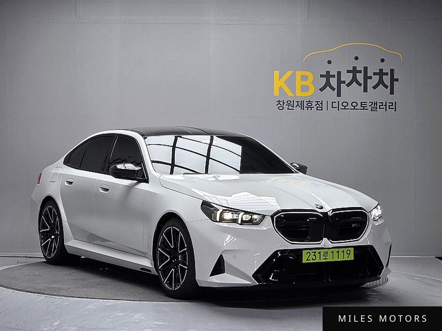 BMW M5 (G90) 2025 — миниатюра 5