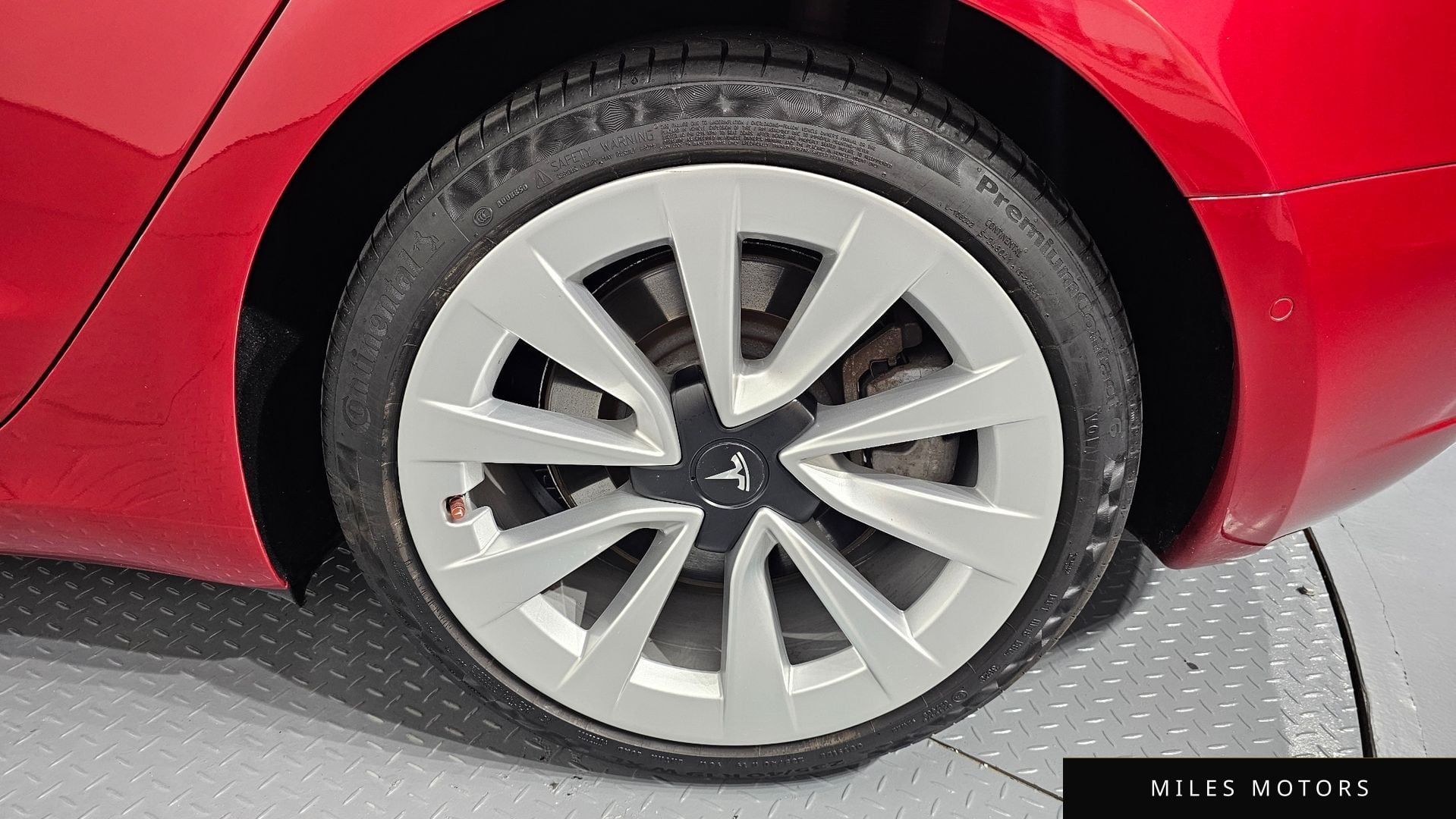 Tesla Model 3 2021 — миниатюра 7