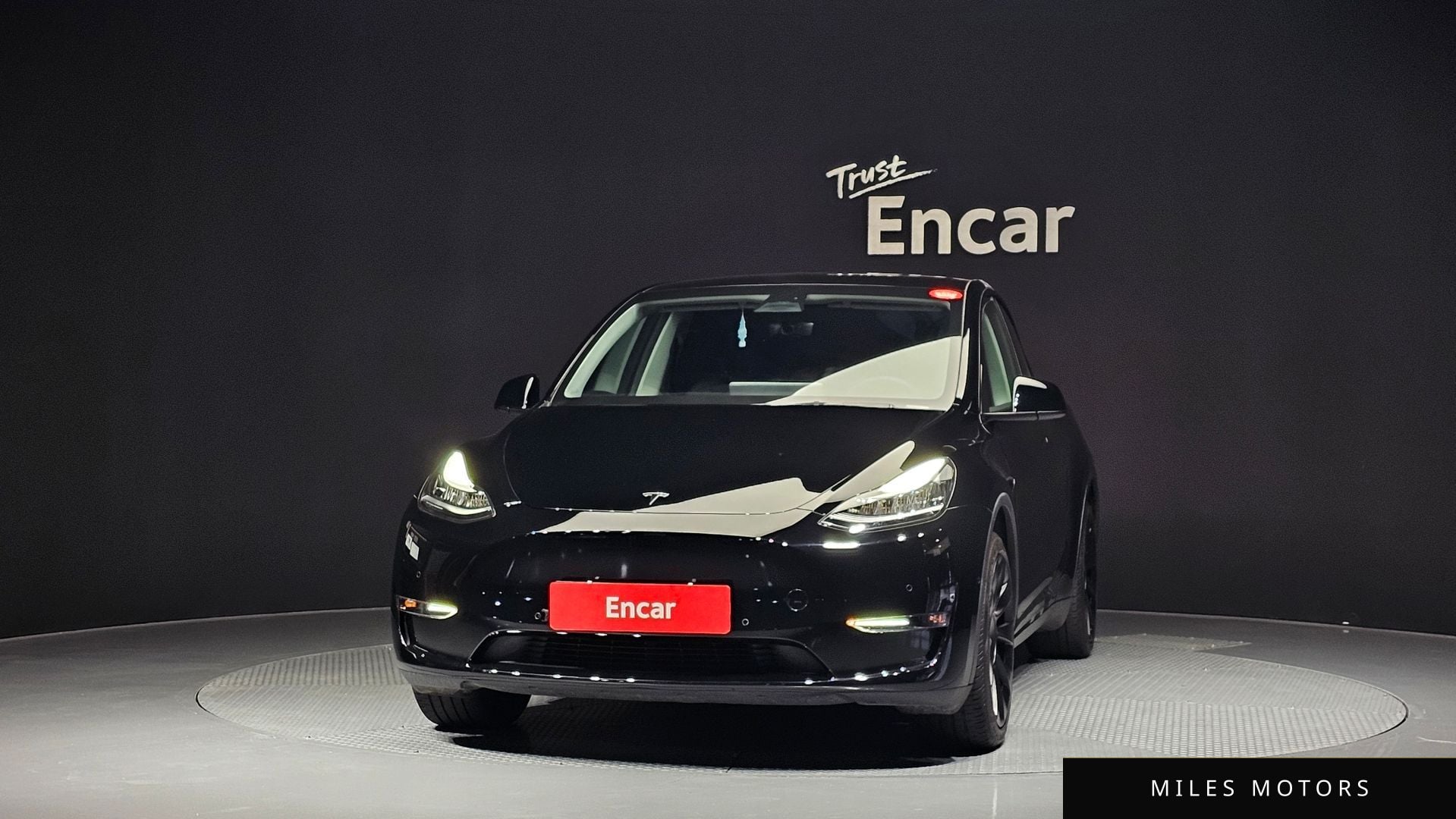 Tesla Model Y 2022 — миниатюра 3