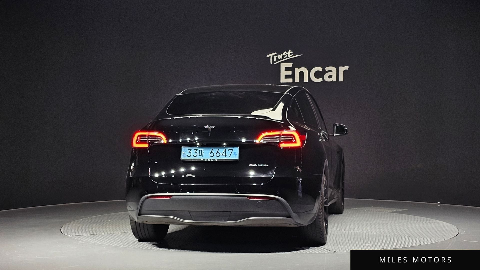 Tesla Model Y 2022 — миниатюра 4