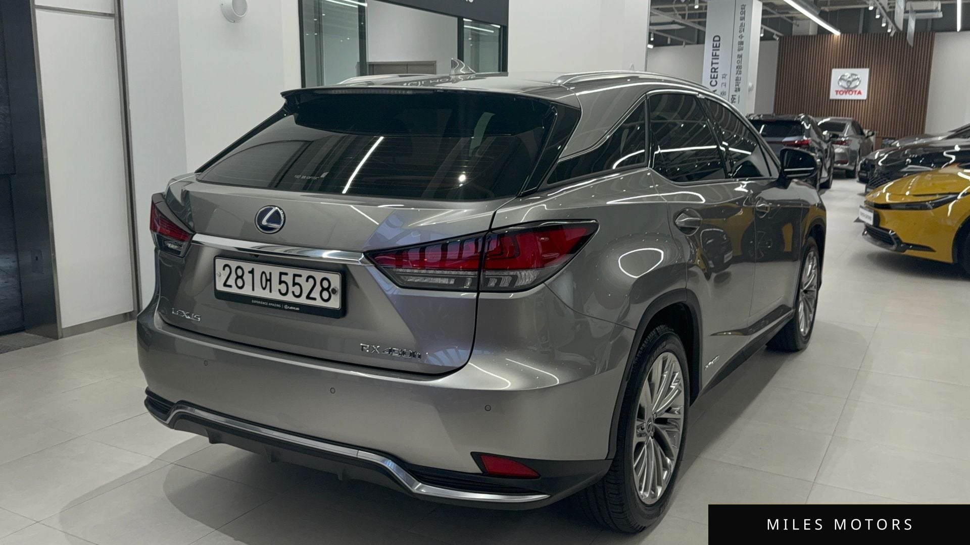Лексус RX450h 2021 — миниатюра 2