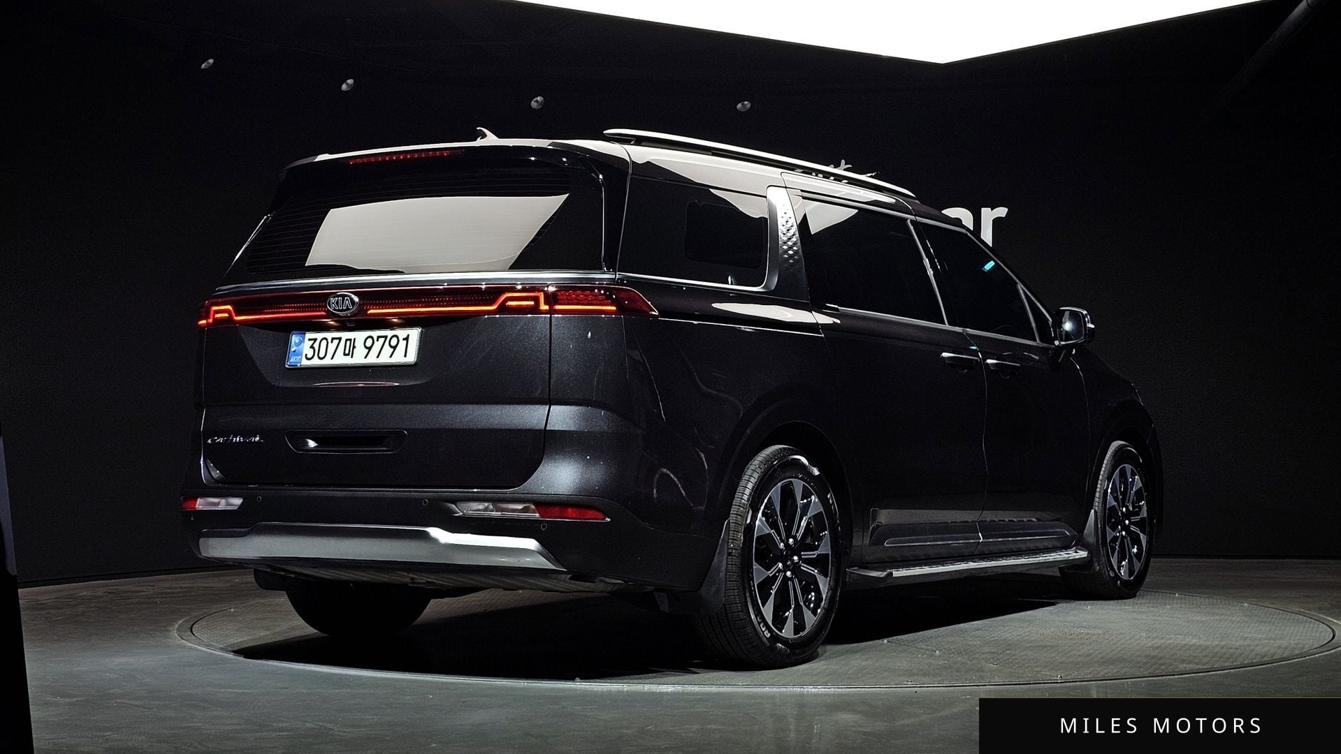 Kia Carnival 2021 — миниатюра 2